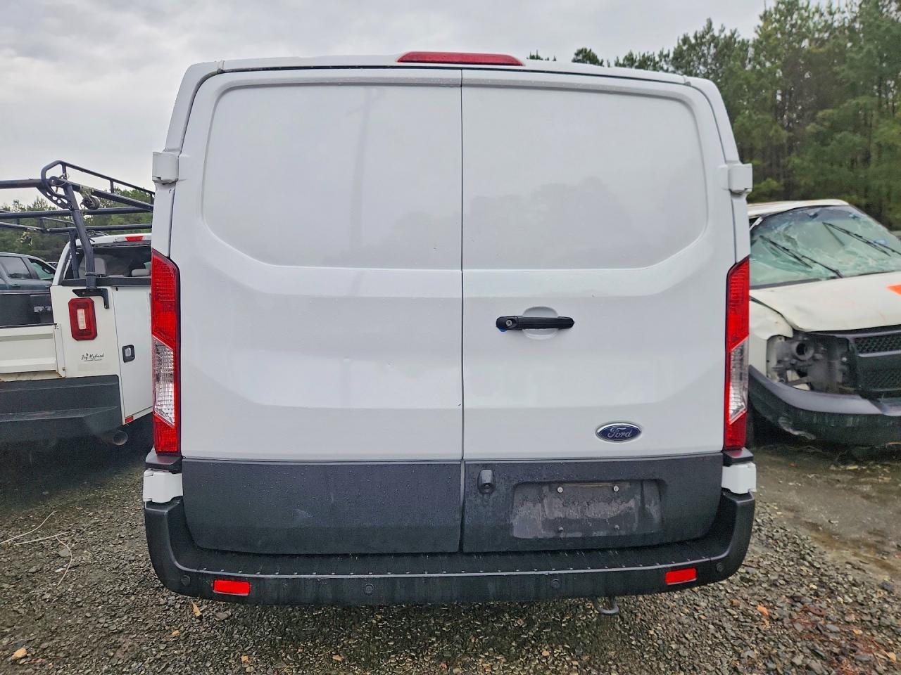 2024 Ford Transit 150 Low Roof Delivery Van - Фото 6