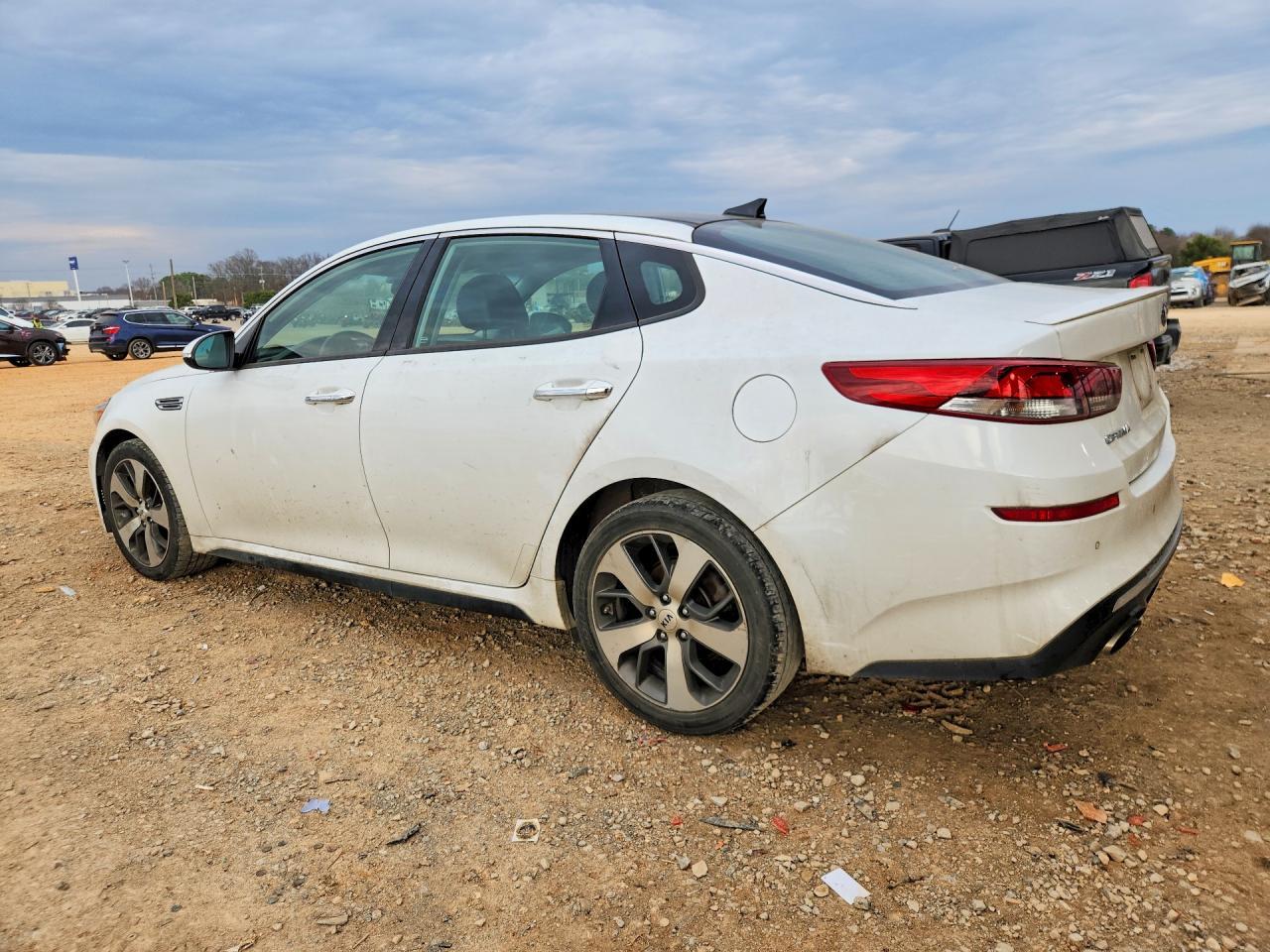 2019 Kia Optima Lx - Image 2