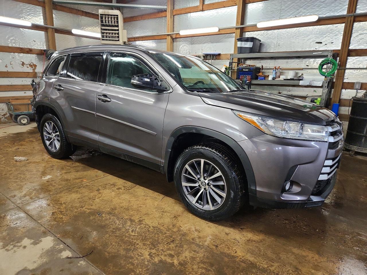 2019 Toyota Highlander Xle - Фото 4