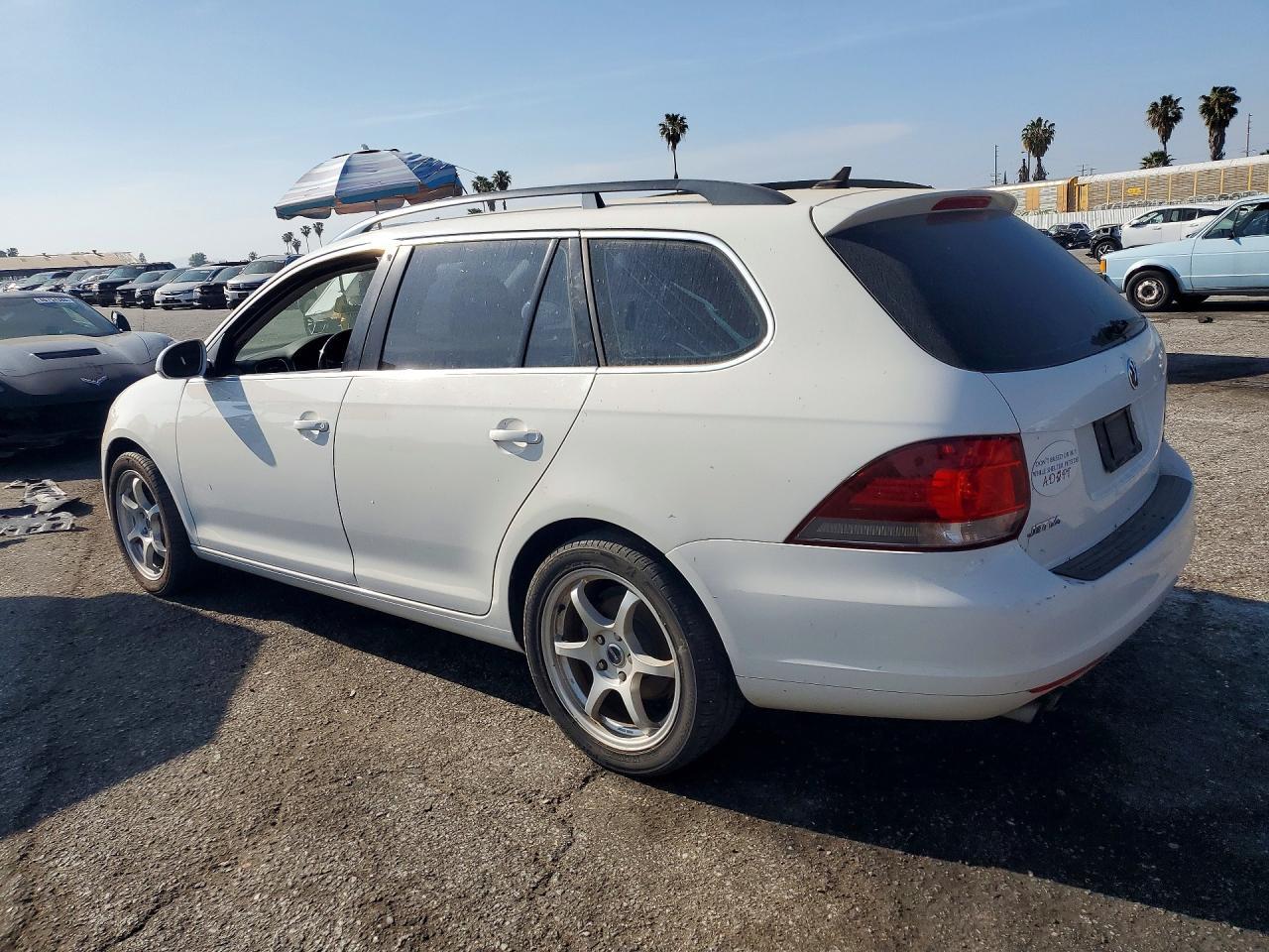 2011 Volkswagen Jetta S - Image 2