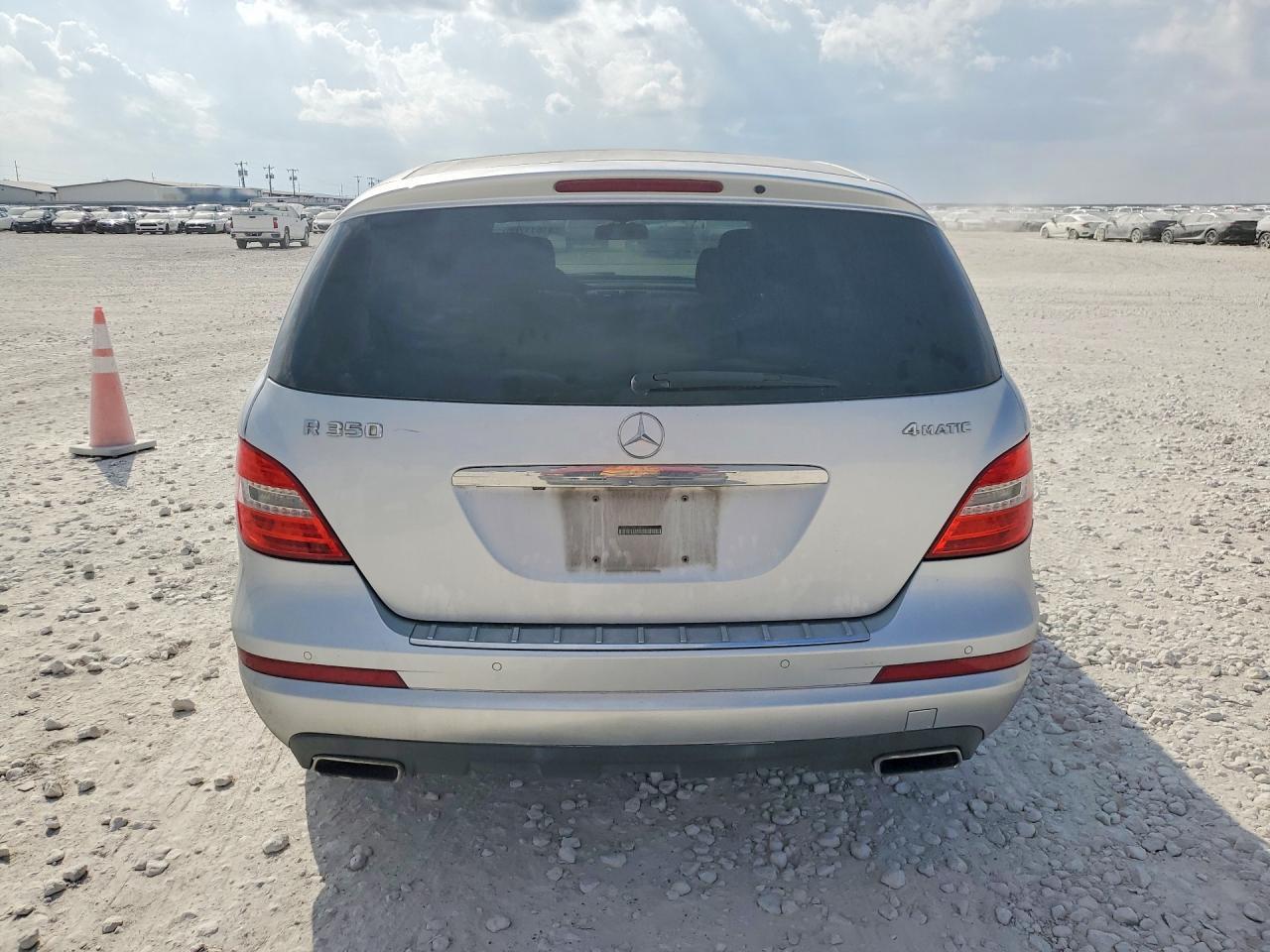 2011 Mercedes-Benz R 350 4Matic - Фото 6