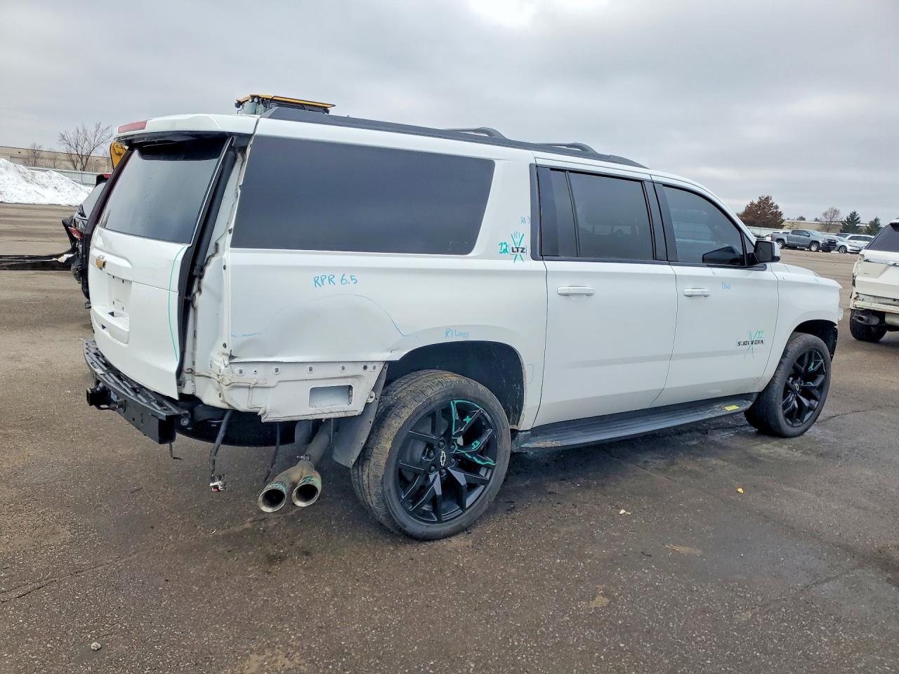 2019 Chevrolet Suburban K1500 Lt - Фото 3