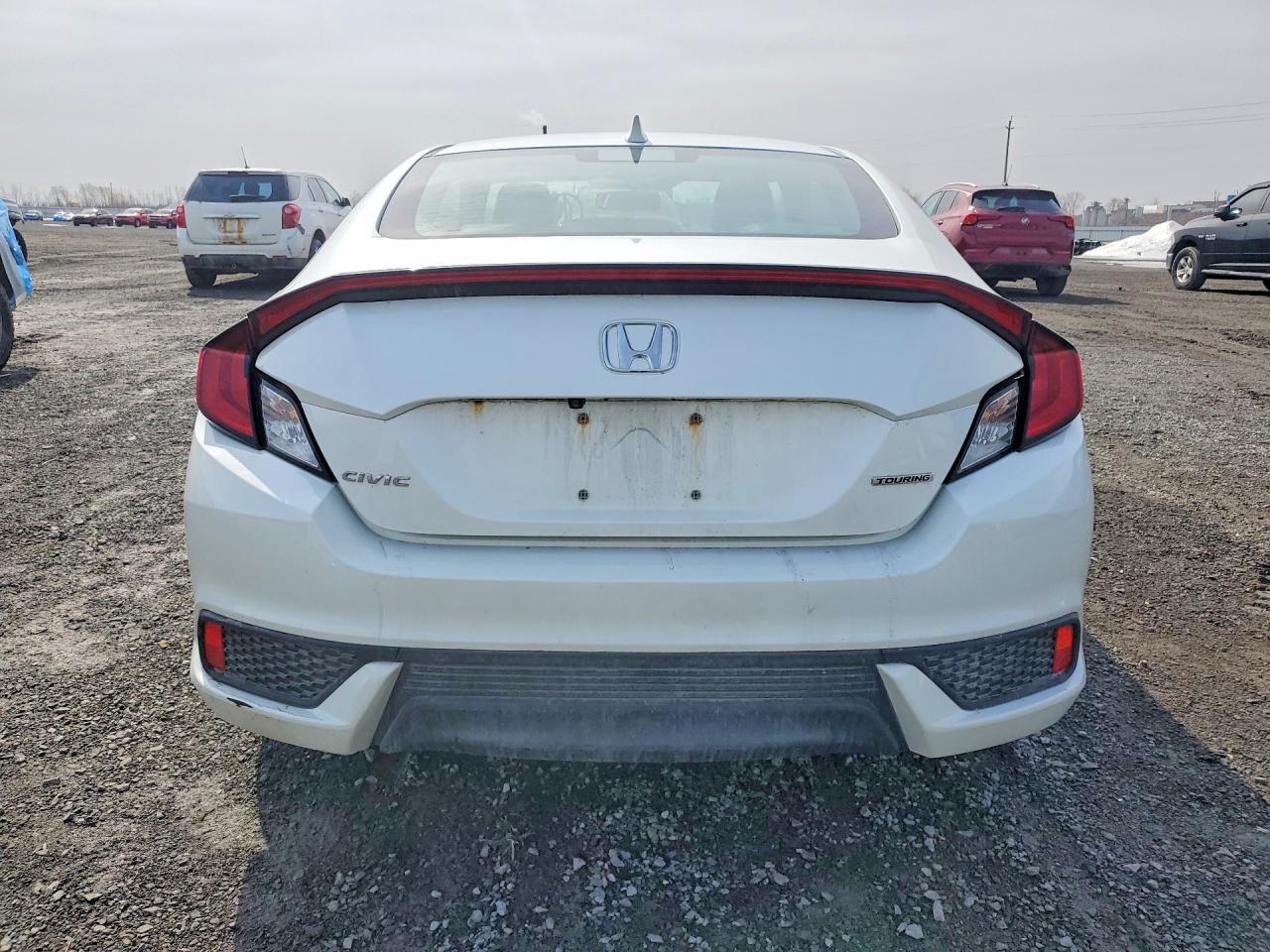 2016 Honda Civic Touring 2Dr Co - Image 6
