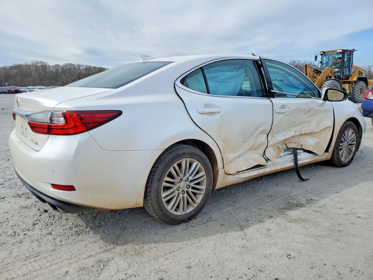 2017 Lexus Es 350 Base - Image 3
