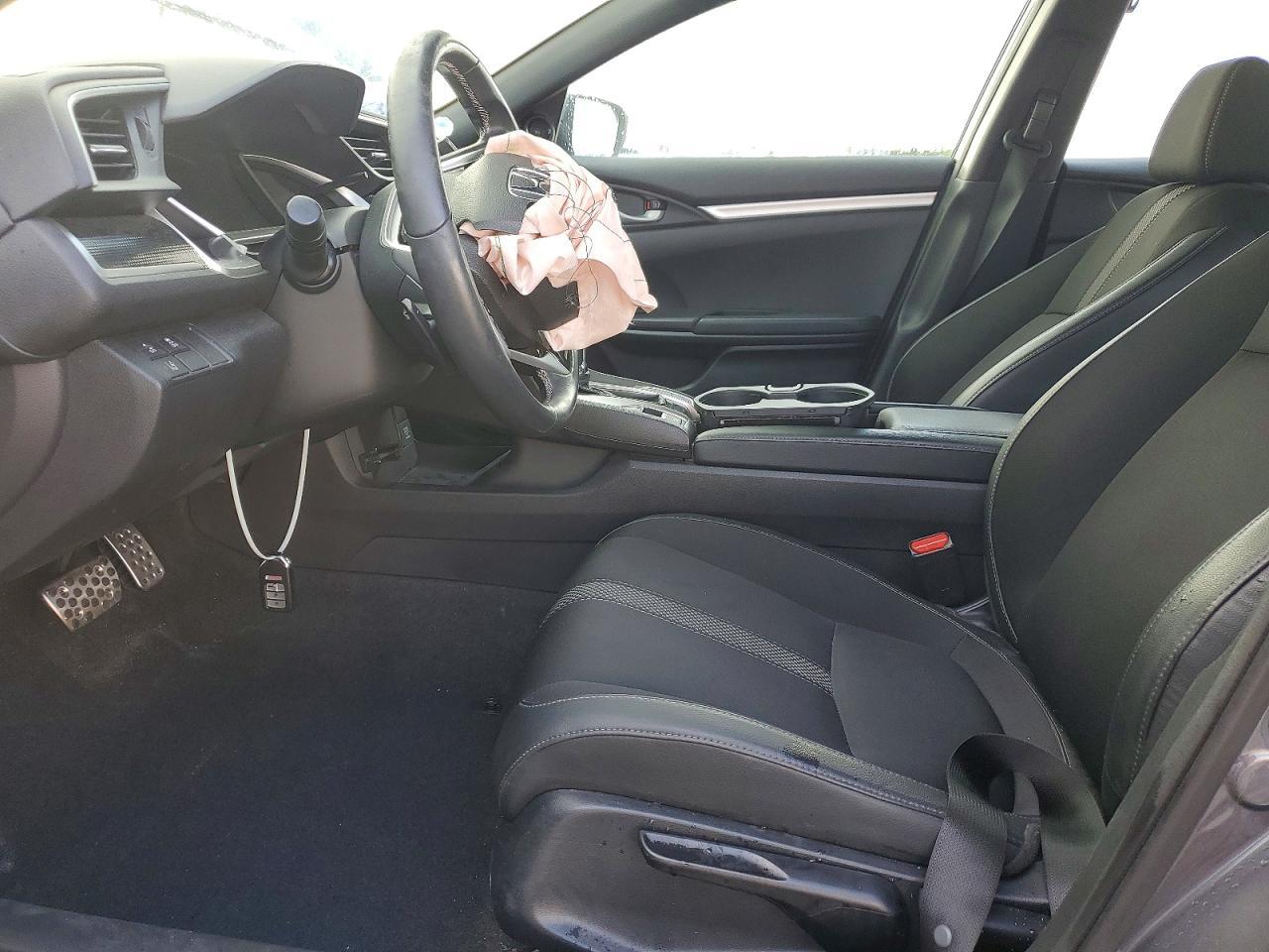 2019 Honda Civic Sport - Image 7