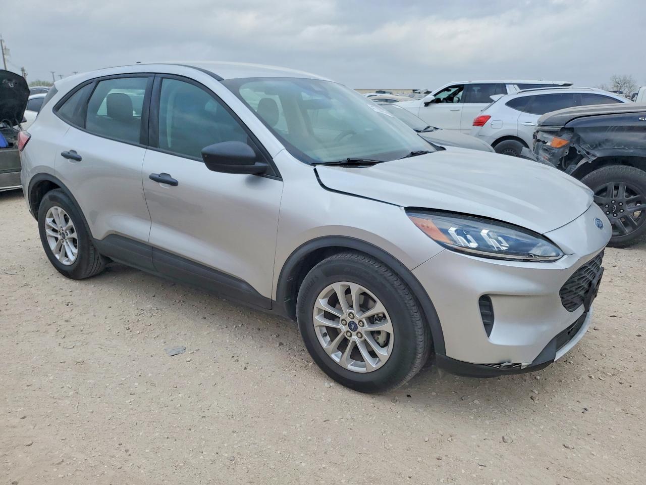 2020 Ford Escape S - Image 4