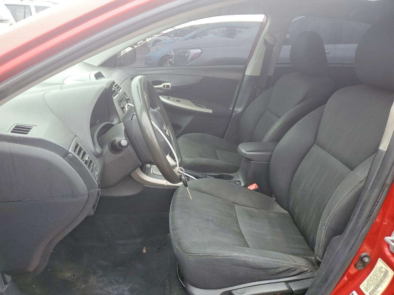 2013 Toyota Corolla Base - Фото 7