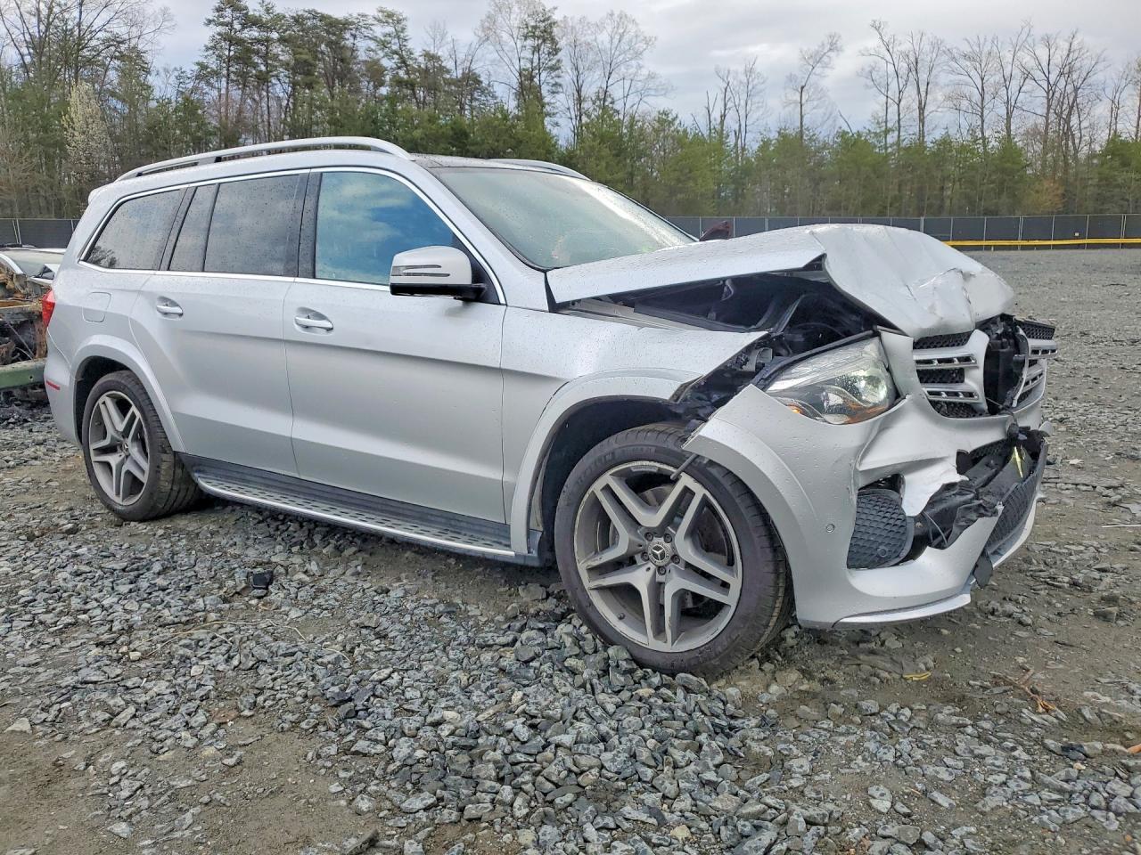 2019 Mercedes-Benz Gls 550 4Matic - Фото 4