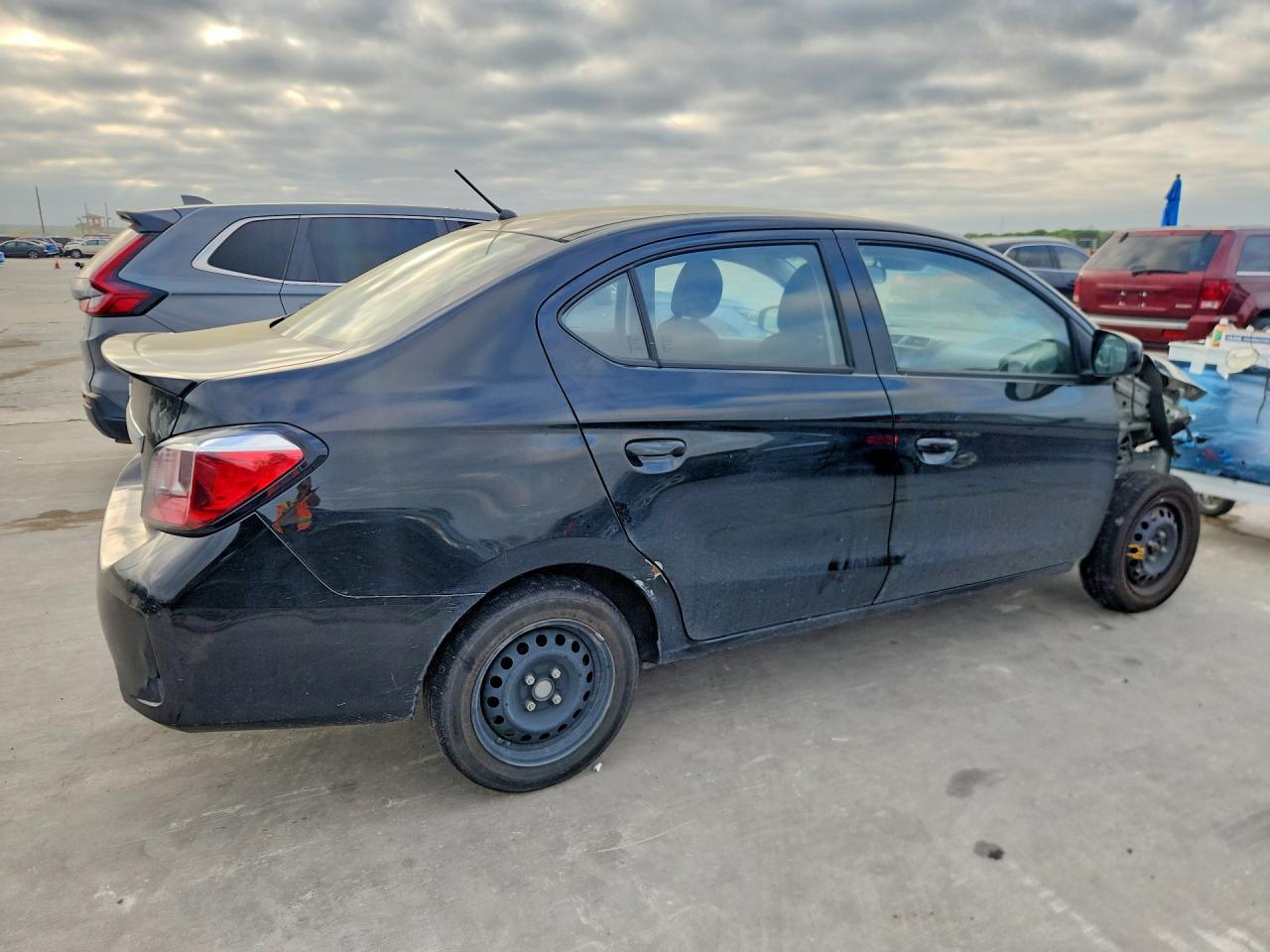 2023 Mitsubishi Mirage G4 Es - Image 3