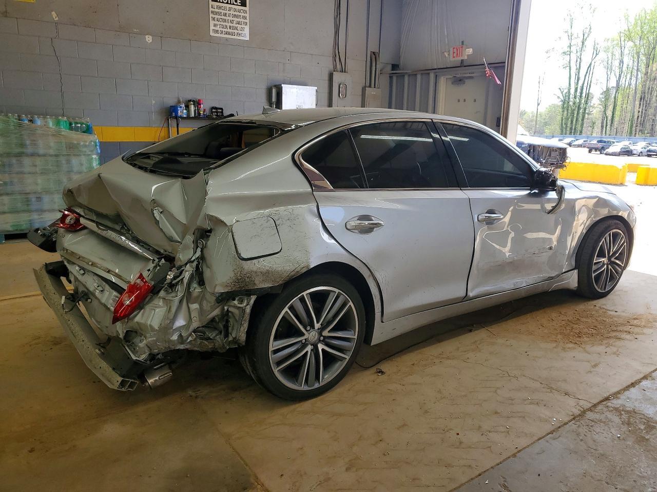 2015 Infiniti Q50 Premium - Фото 3