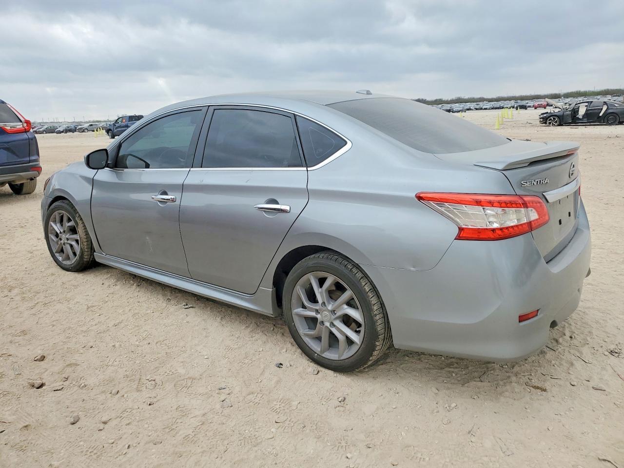 2013 Nissan Sentra S/Sv/Sr/Sl - Фото 2