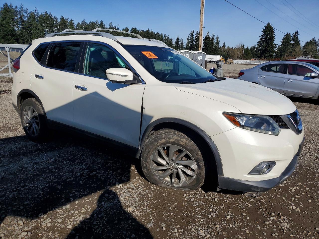 2015 Nissan Rogue - Image 4