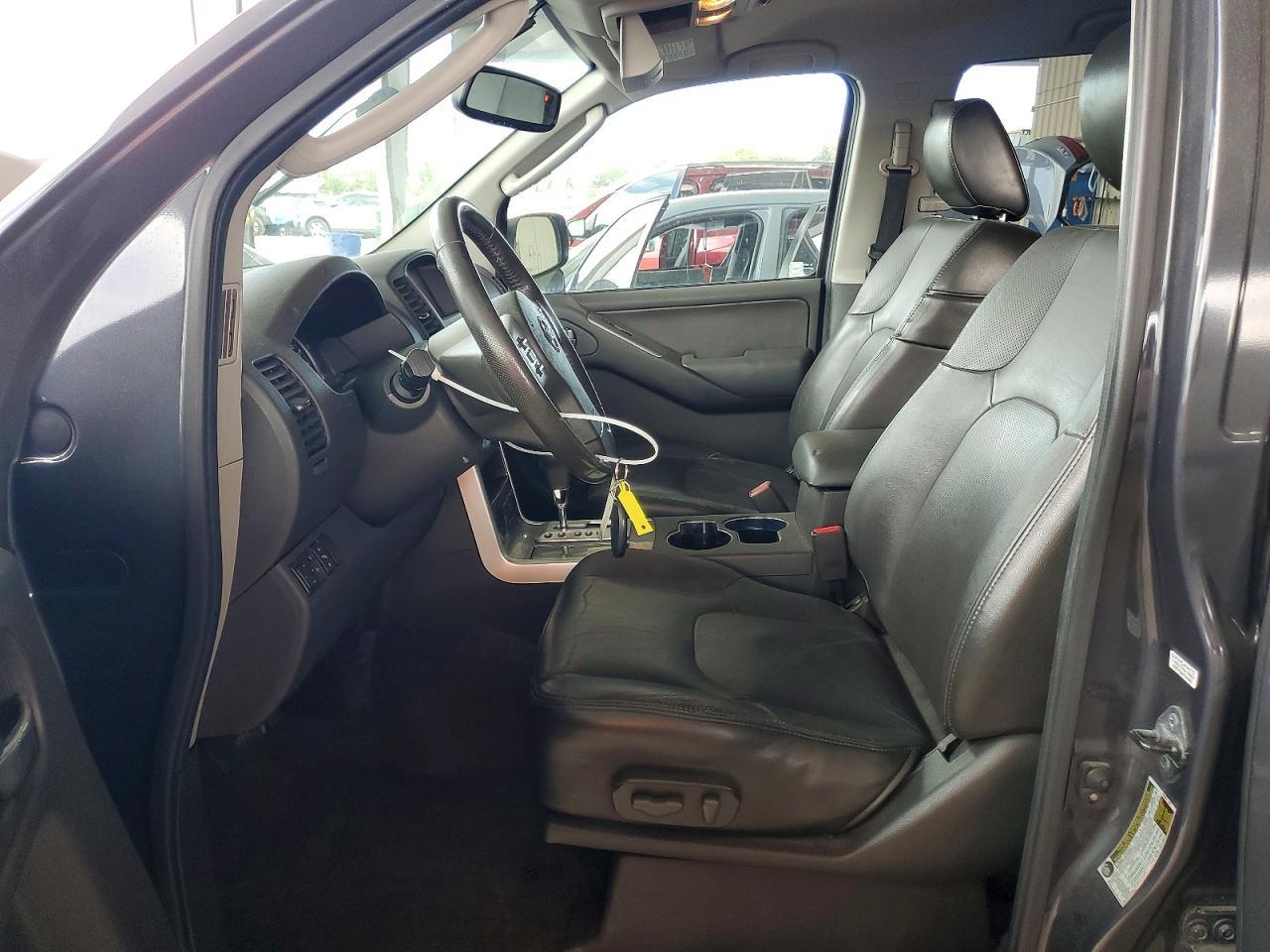 2012 Nissan Pathfinder S - Фото 7
