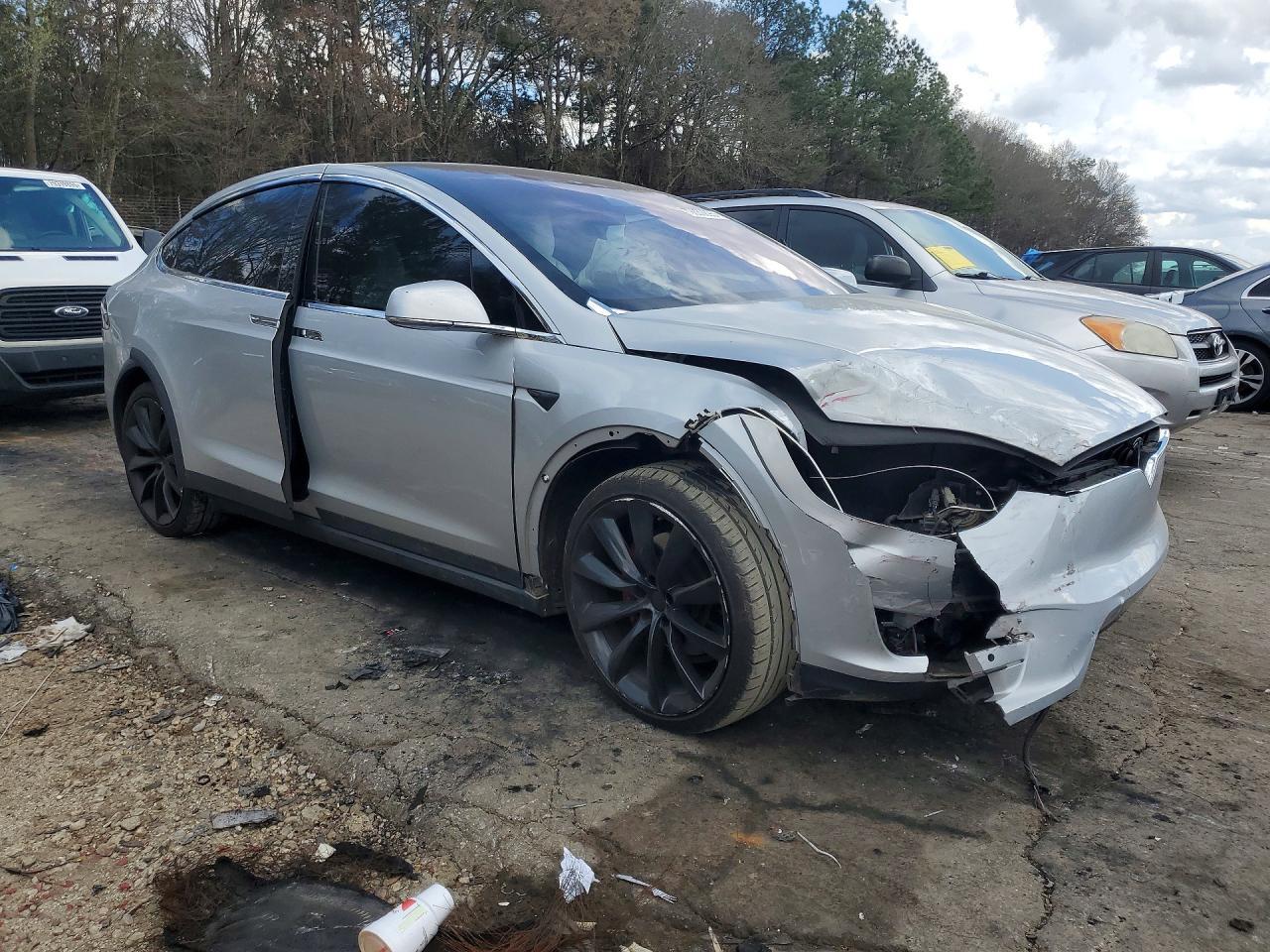2018 Tesla Model X - Фото 4