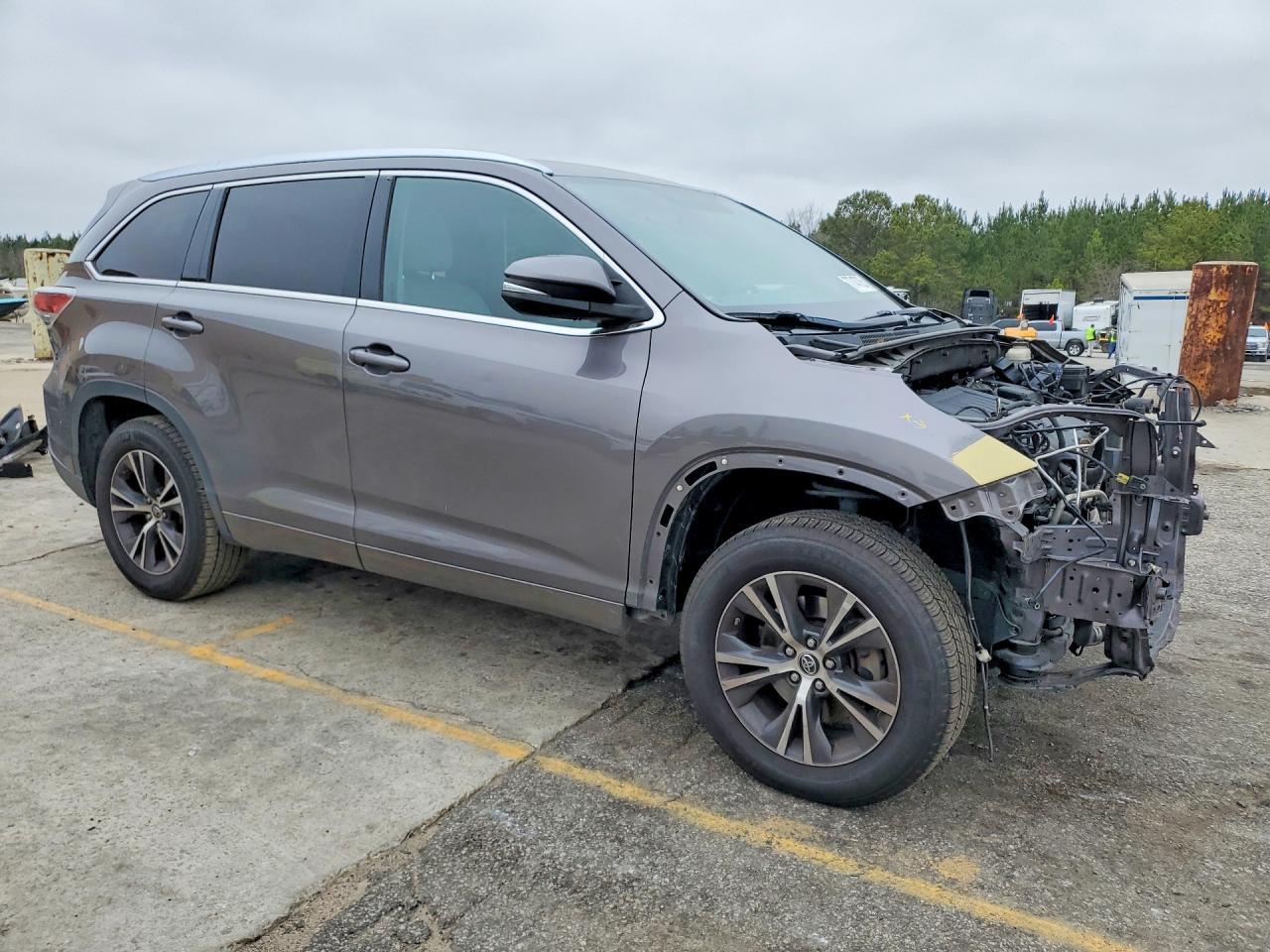 2016 Toyota Highlander Xle - Фото 4