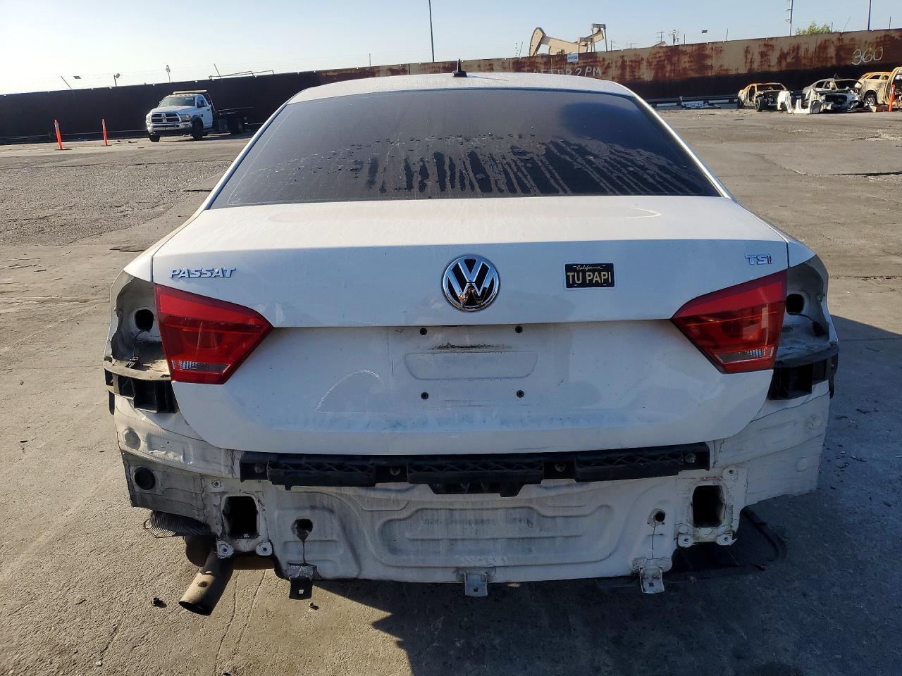 2014 Volkswagen Passat S - Image 6
