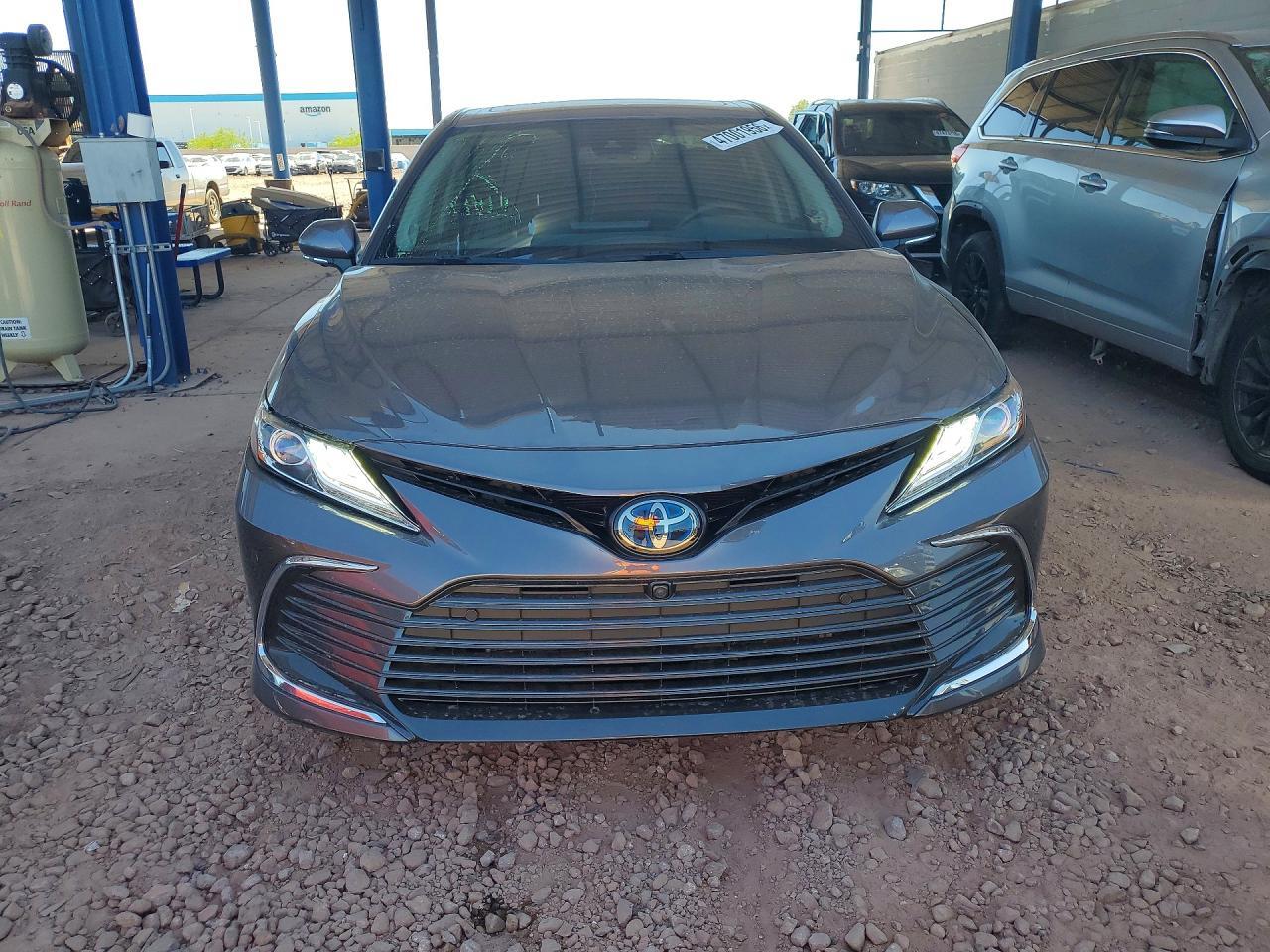 2024 Toyota Camry Hybrid Xle - Image 5