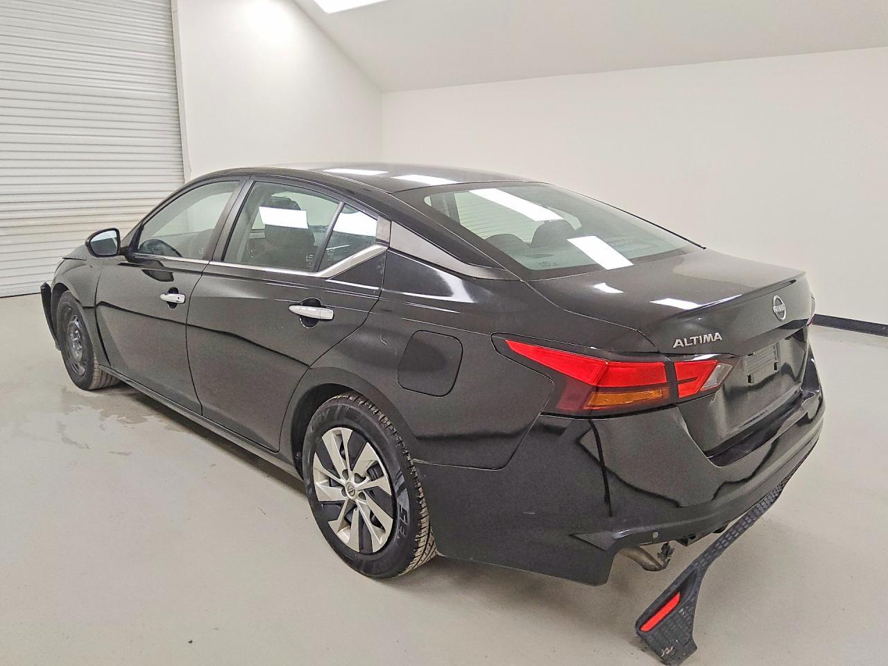 2023 Nissan Altima 2.5 S - Image 2