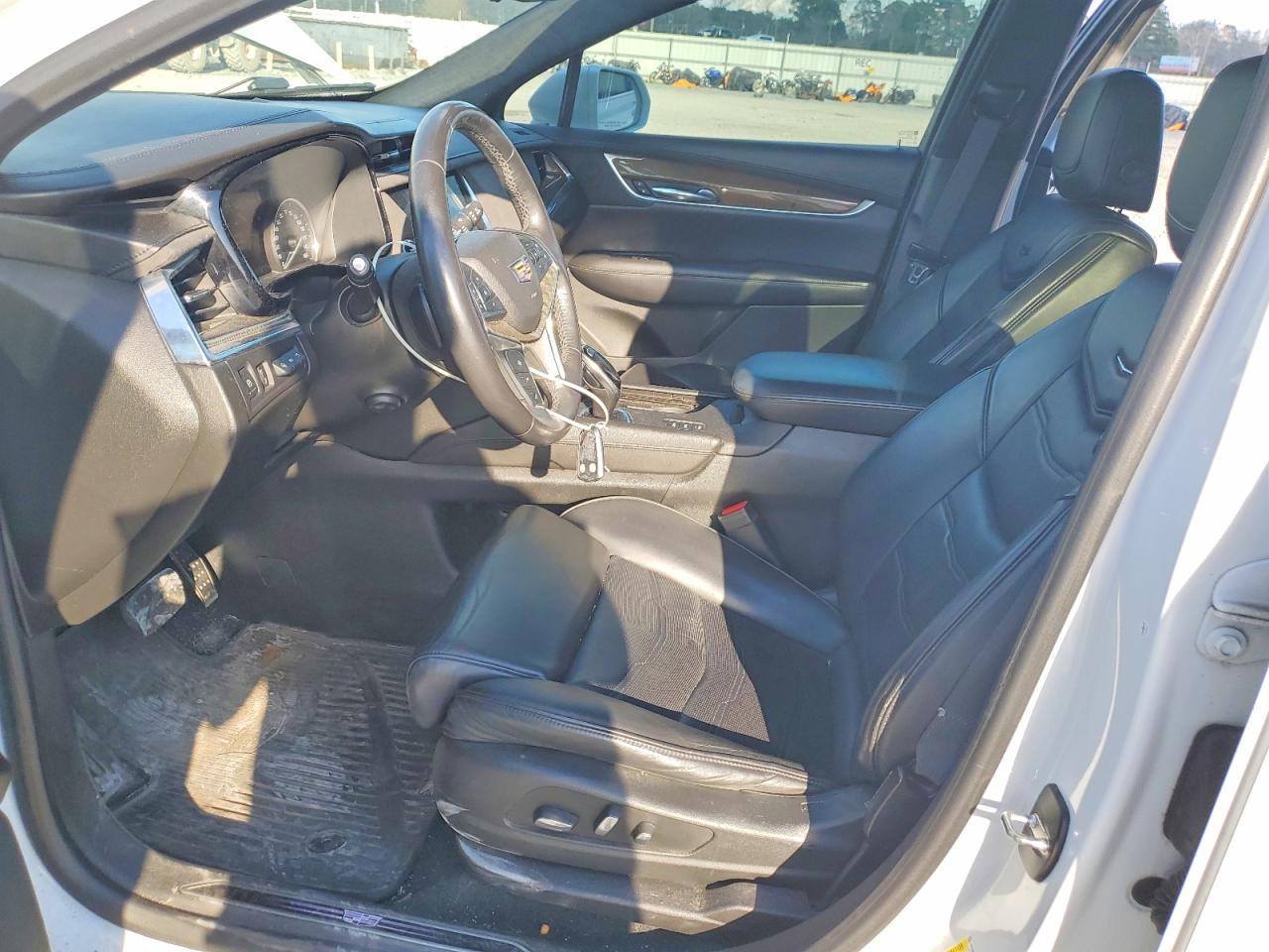 2017 Cadillac Xt5 Platinum - Image 7
