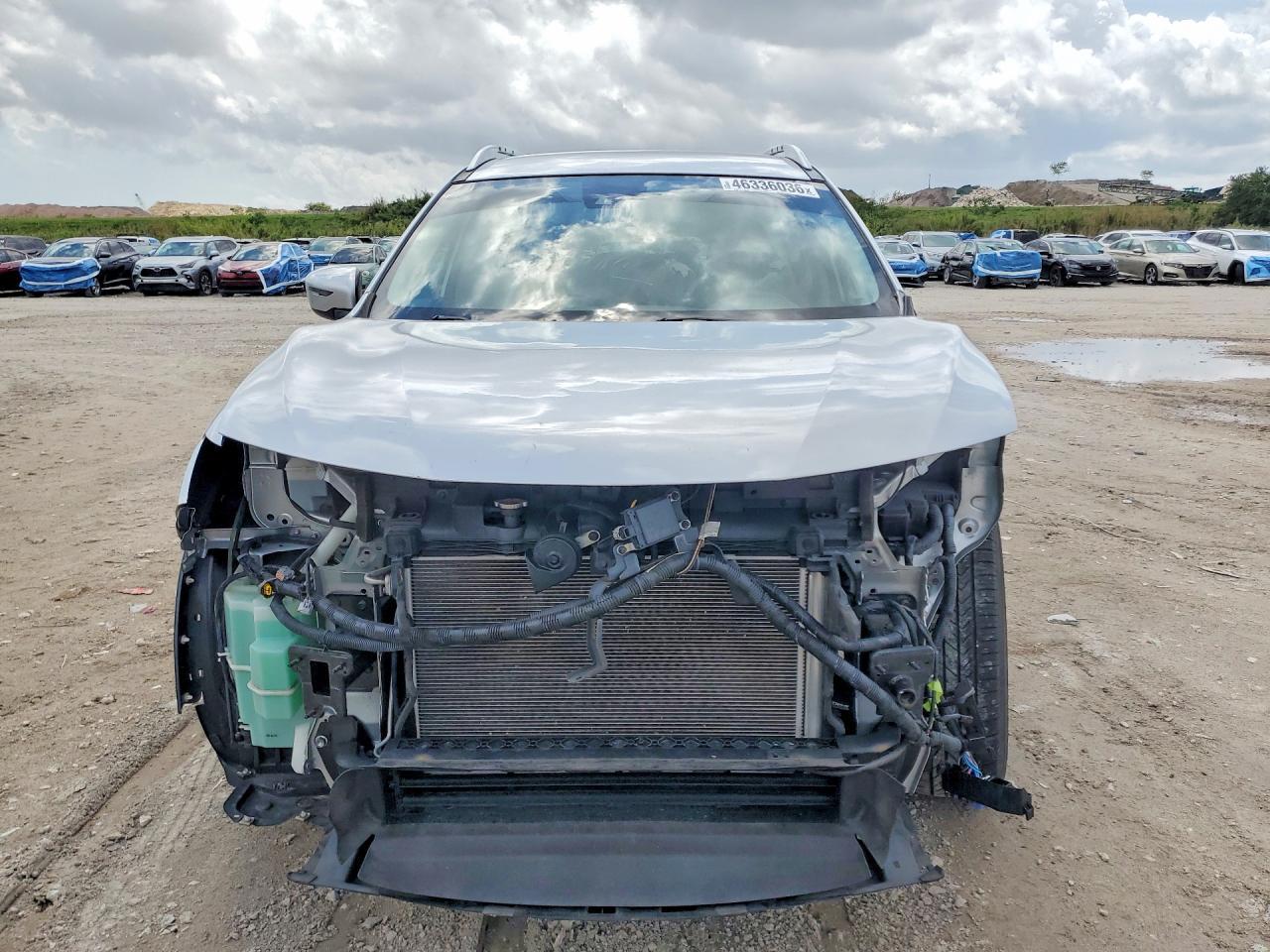 2019 Nissan Rogue S - Image 5