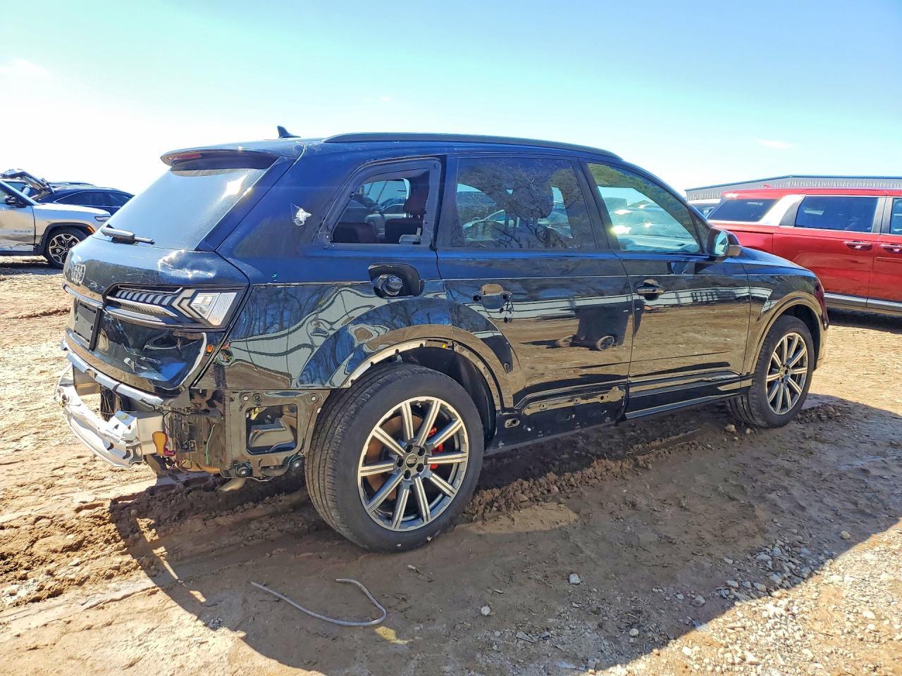 2023 Audi Q7 Premium Plus - Фото 3