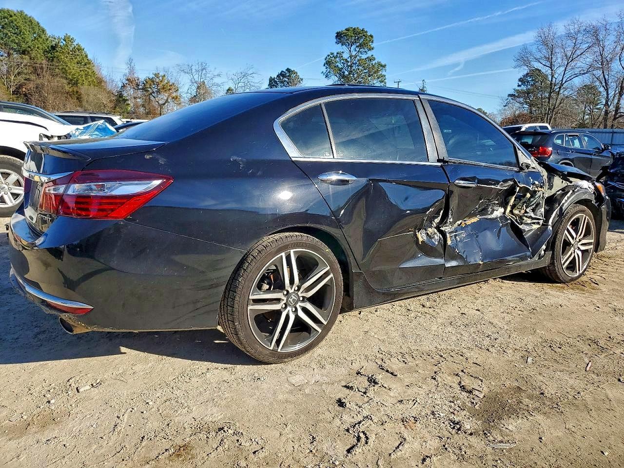 2017 Honda Accord Sport - Image 3