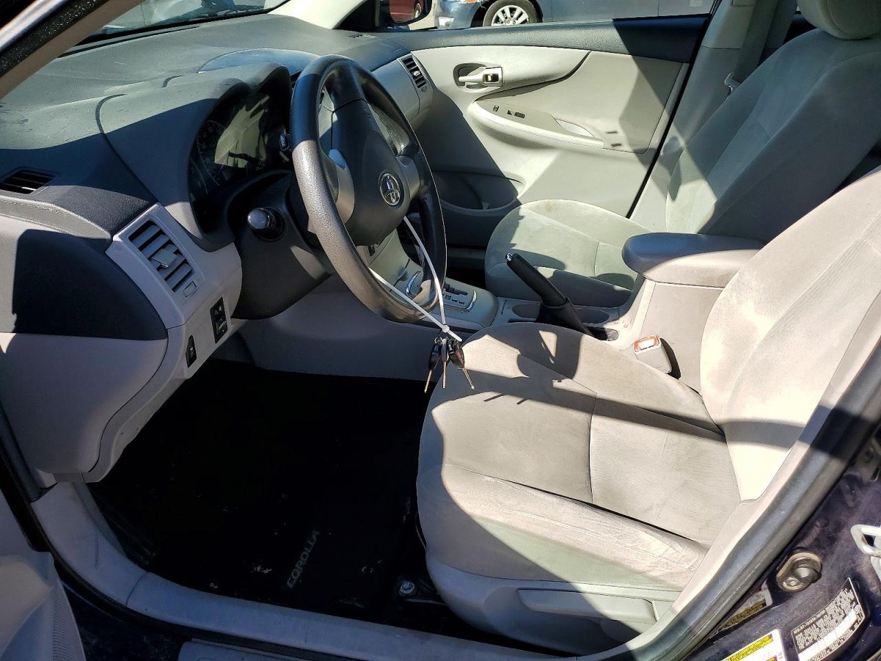 2011 Toyota Corolla Le - Image 7