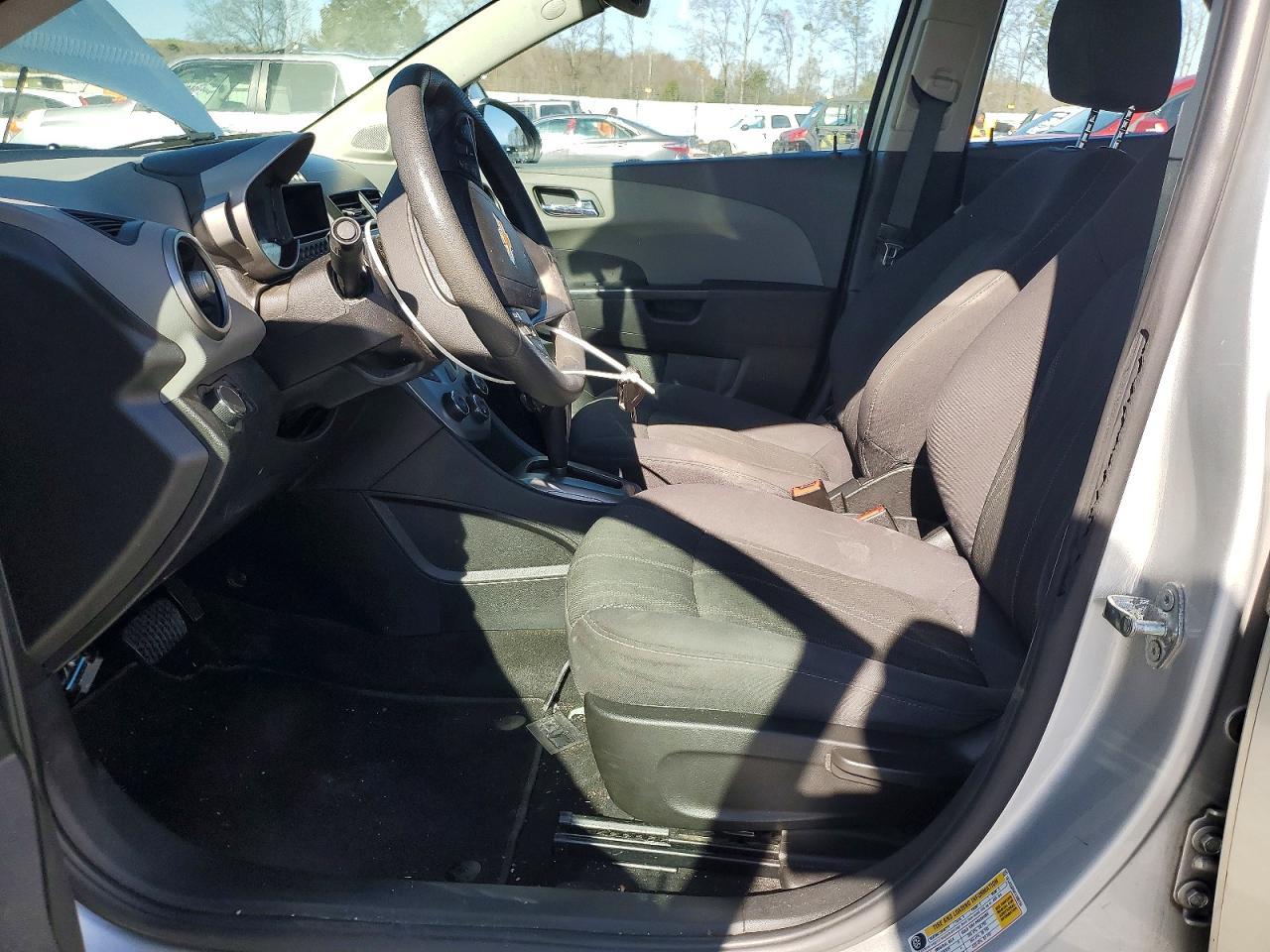 2015 Chevrolet Sonic Lt - Фото 7