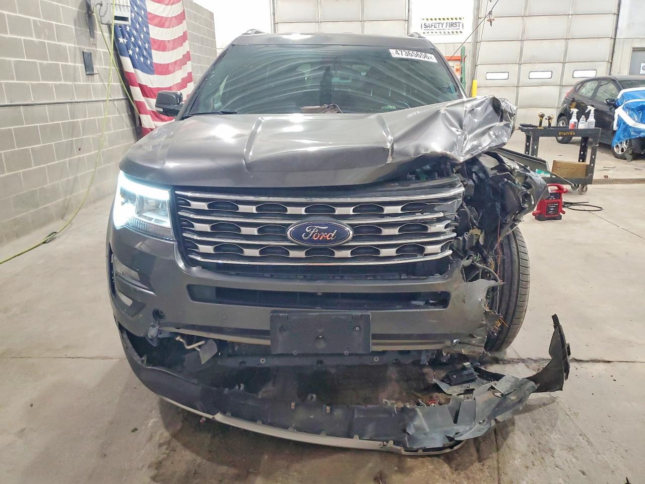 2016 Ford Explorer - Фото 5