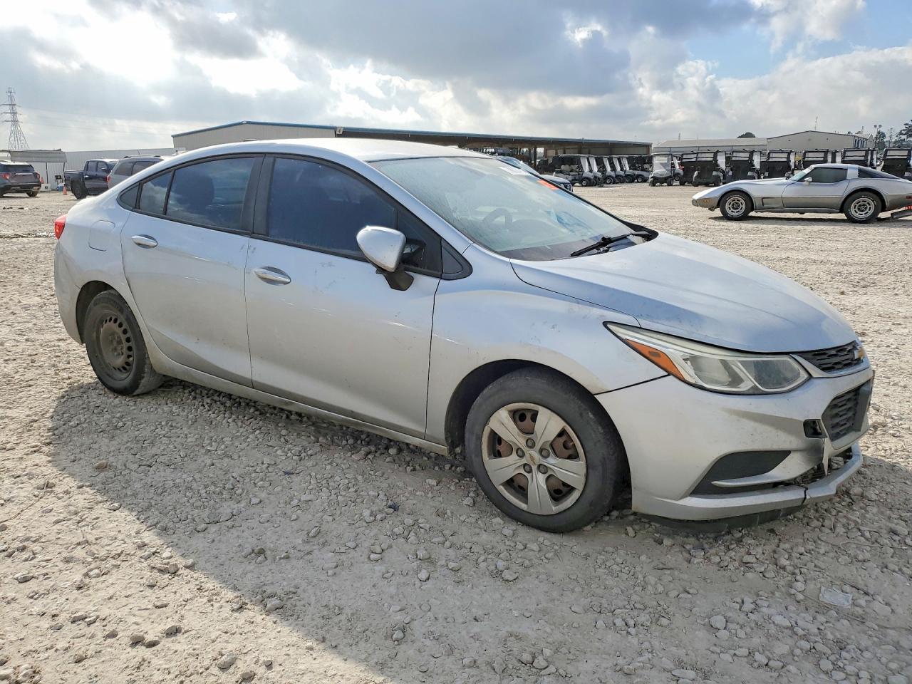 2018 Chevrolet Cruze Ls - Фото 4