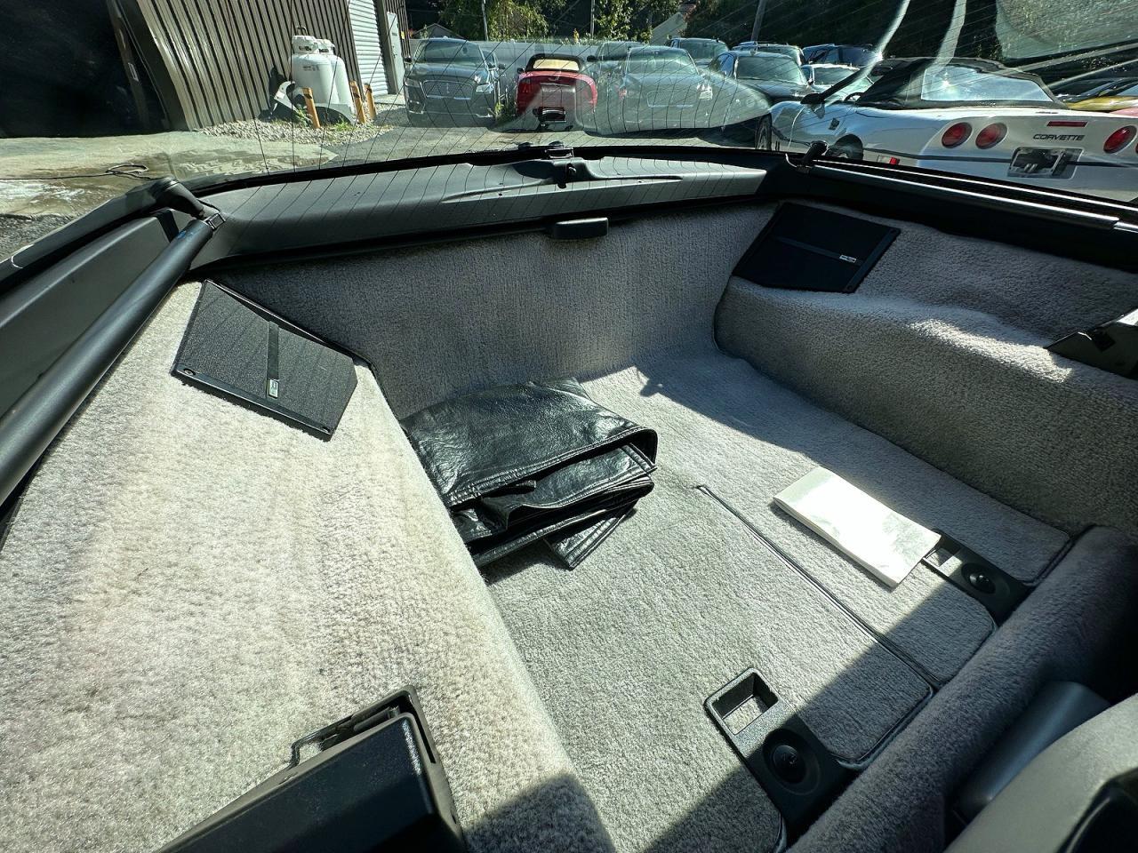 1984 Chevrolet Corvette - Фото 6