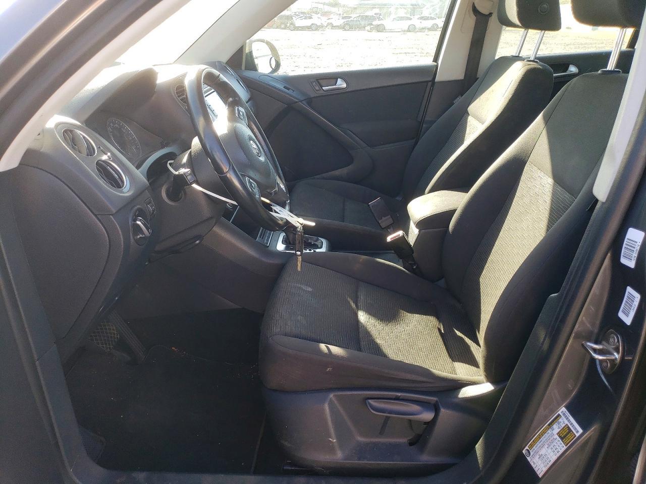 2015 Volkswagen Tiguan S - Фото 7
