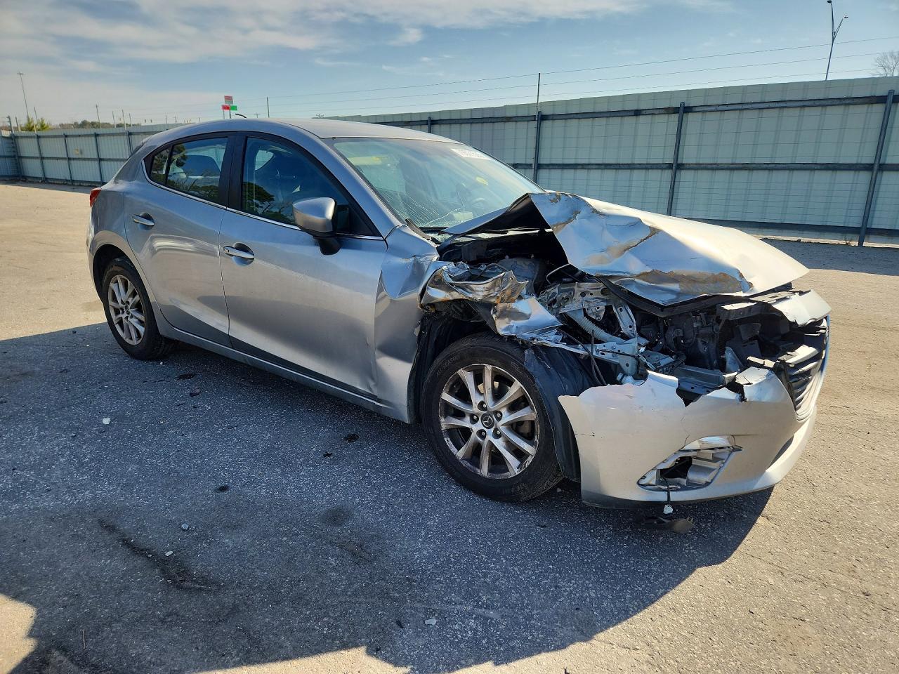 2014 Mazda 3 Touring - Image 4