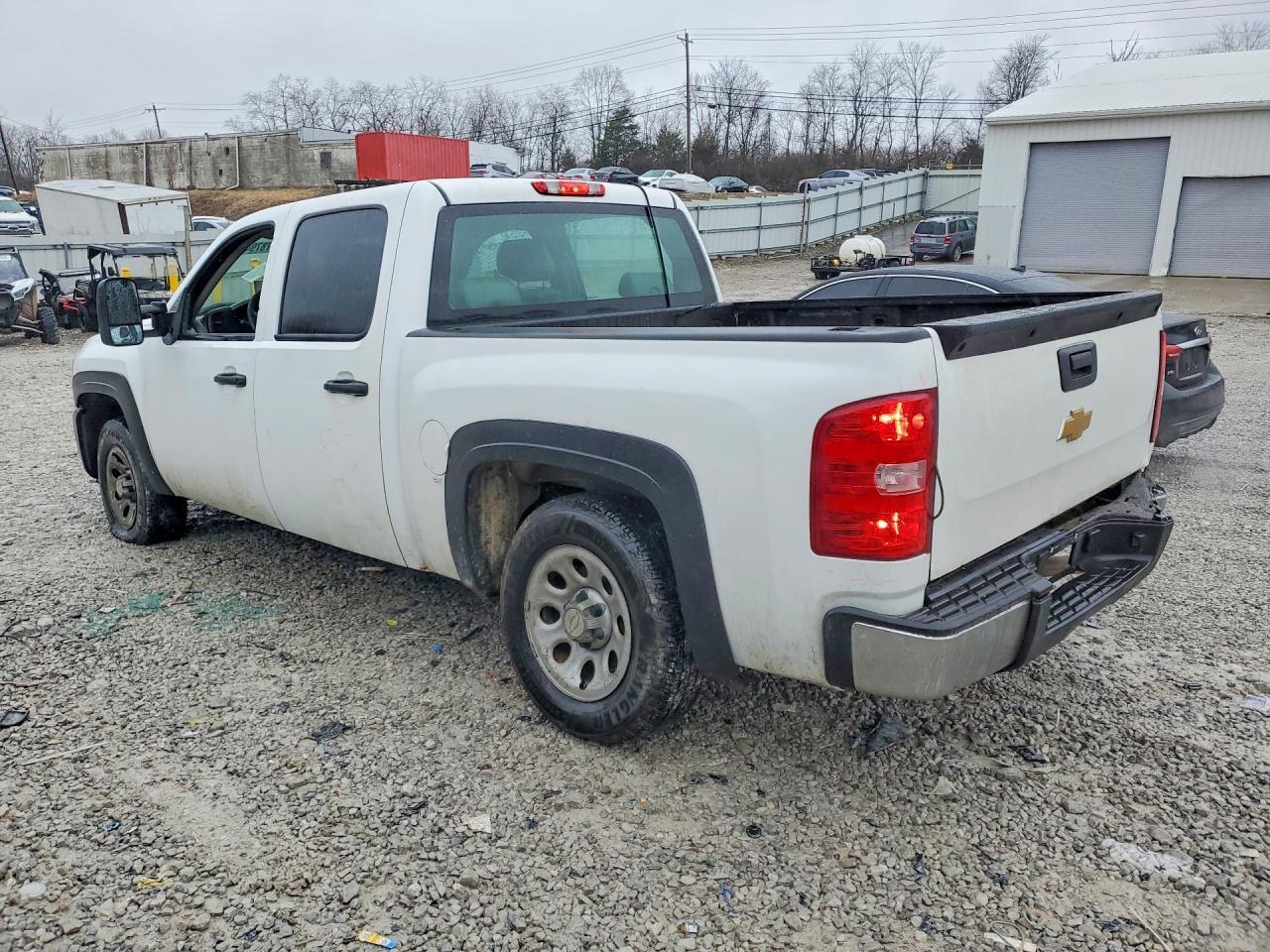 2013 Chevrolet Silverado C1500 - Фото 2