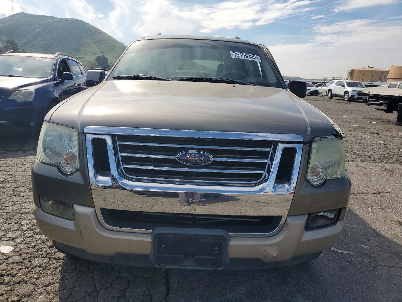2006 Ford Explorer Eddie Bauer - Фото 5