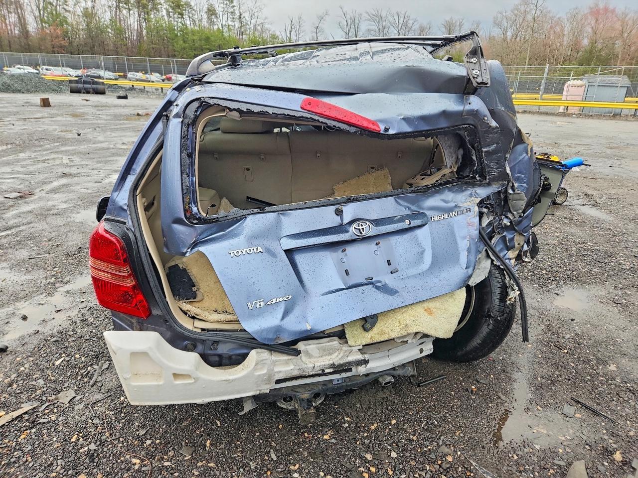 2001 Toyota Highlander Base - Фото 6