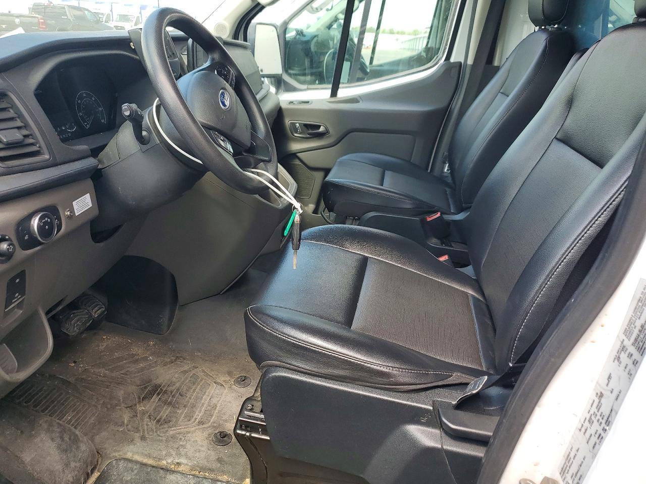 2022 Ford Transit Delivery Truck - Фото 7