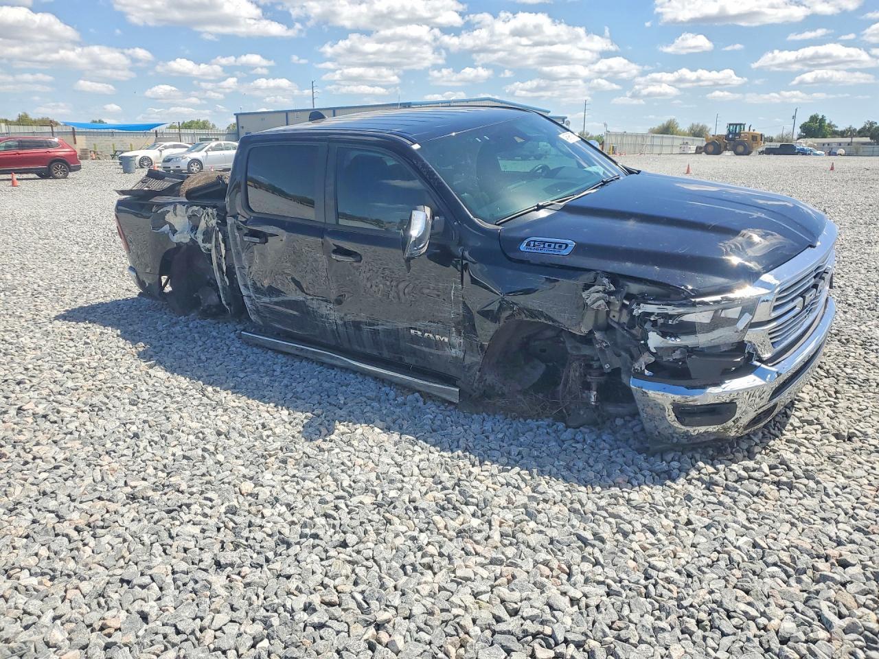 2023 Ram 1500 Laramie - Фото 4