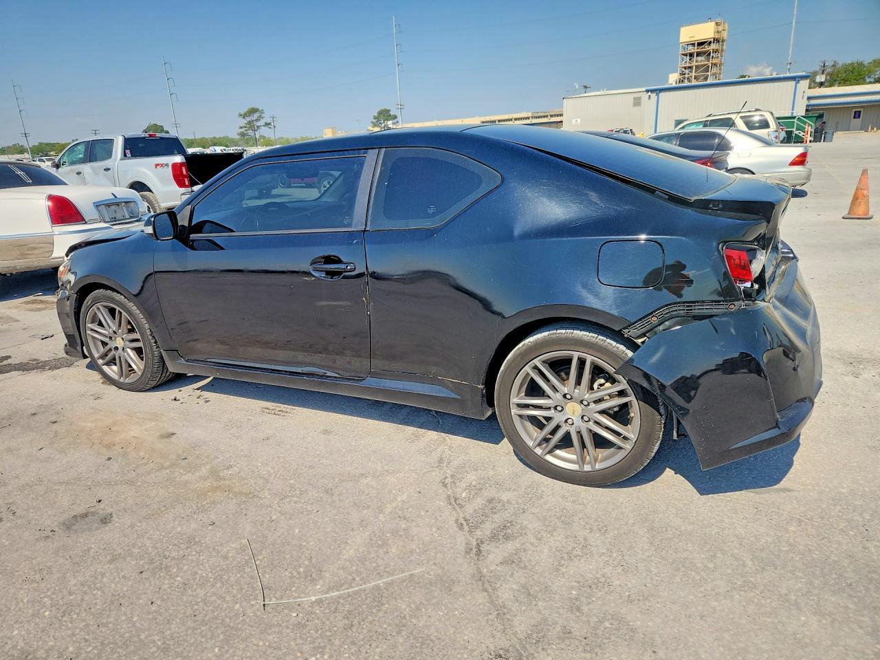 2015 Scion Tc Base - Image 2