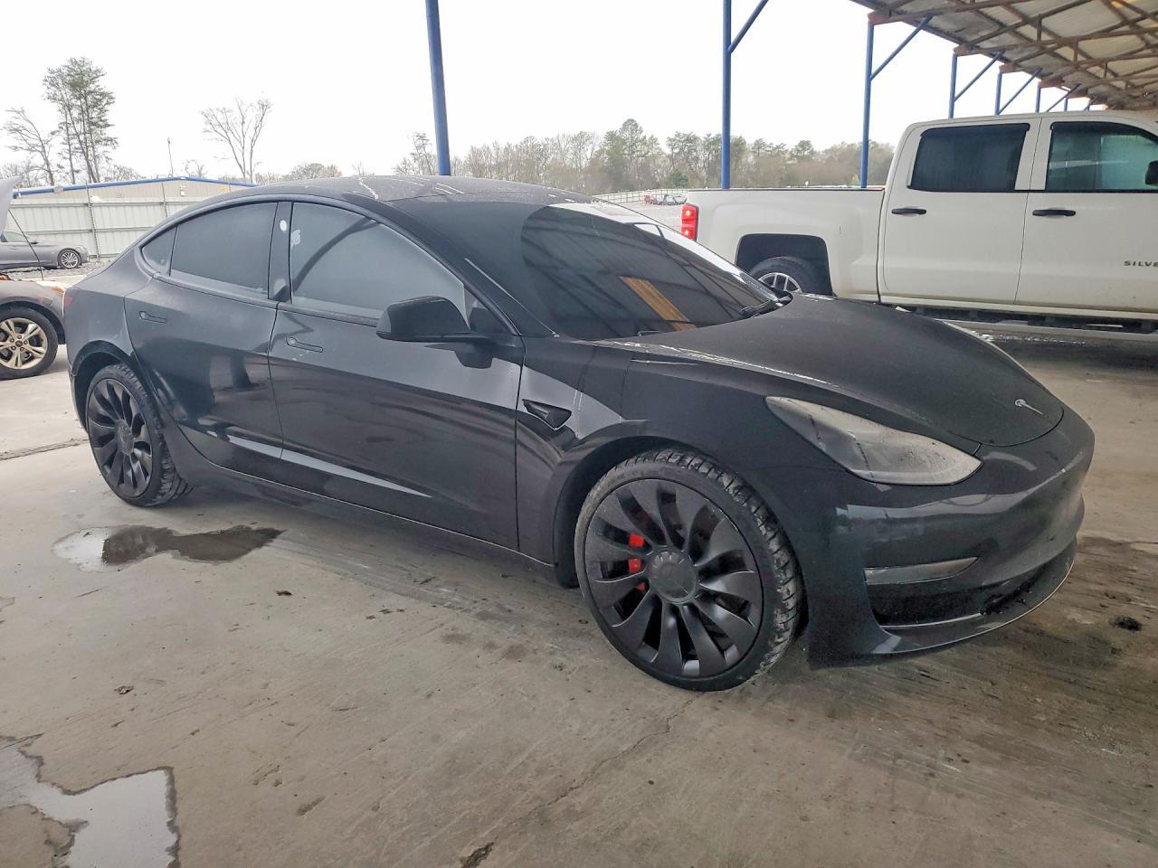 2022 Tesla Model 3 - Фото 4