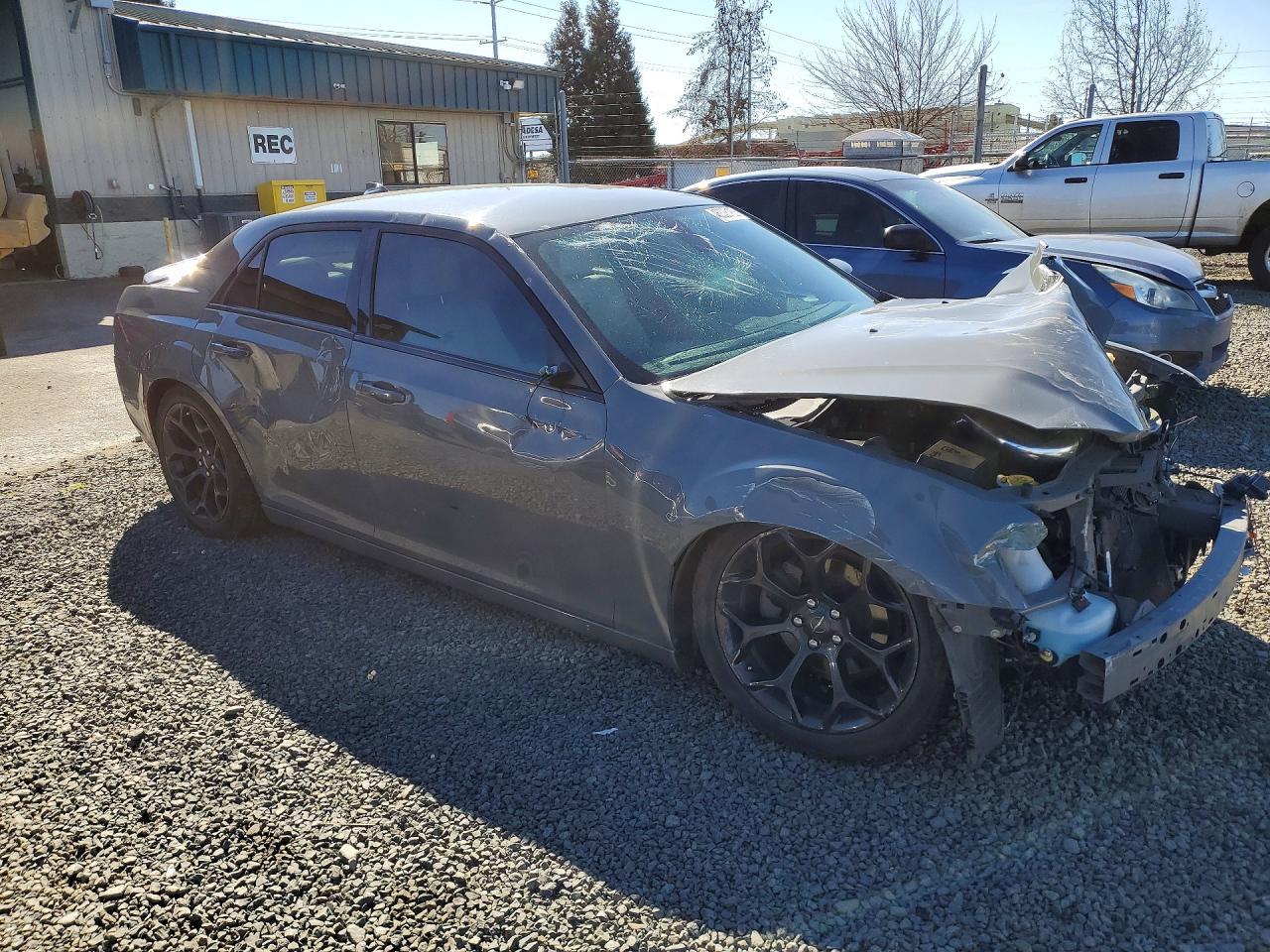 2019 Chrysler 300 S - Фото 4