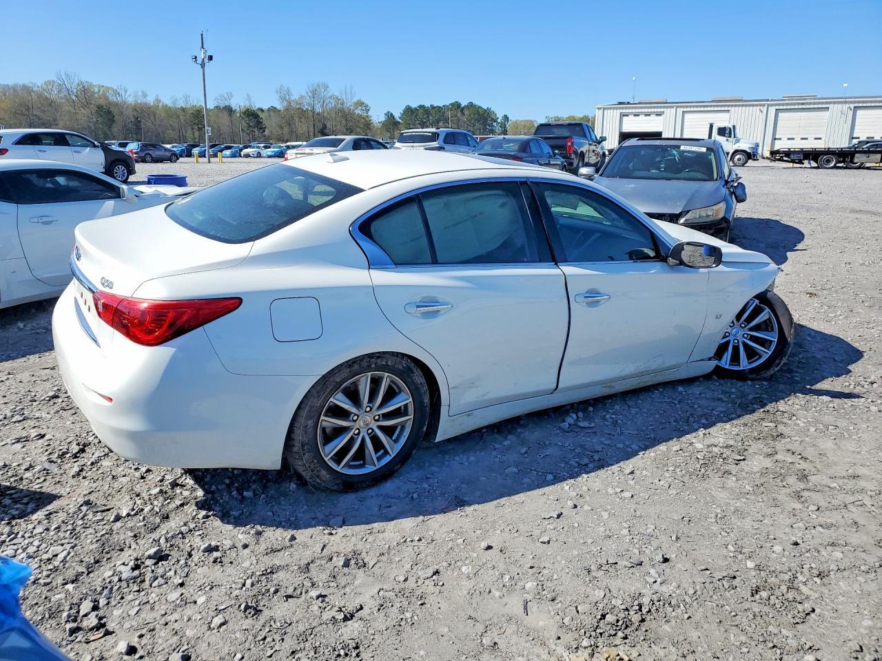 2015 Infiniti Q50 Premium - Фото 3