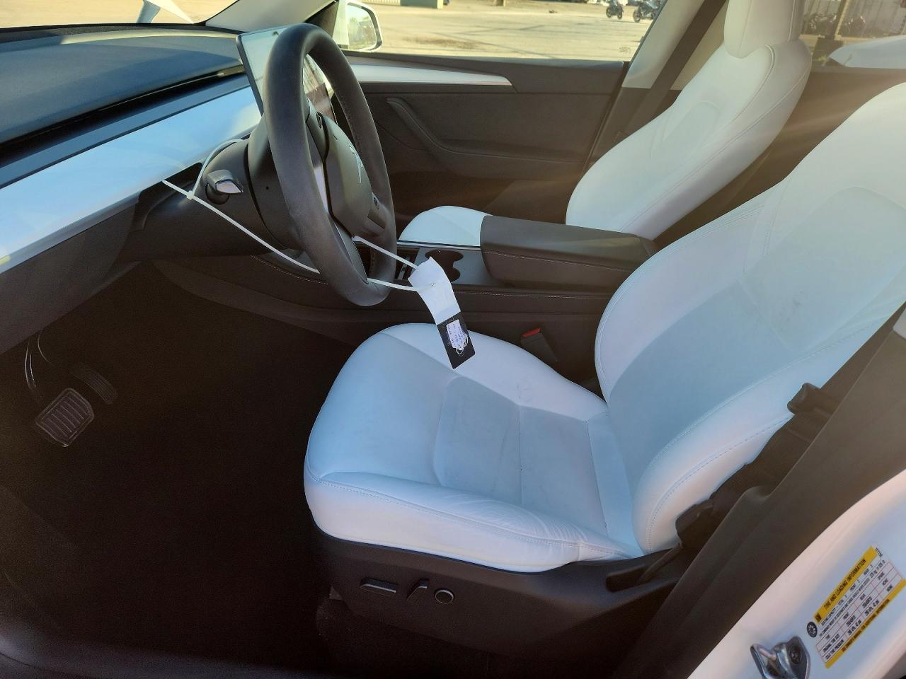 2024 Tesla Model Y - Фото 7