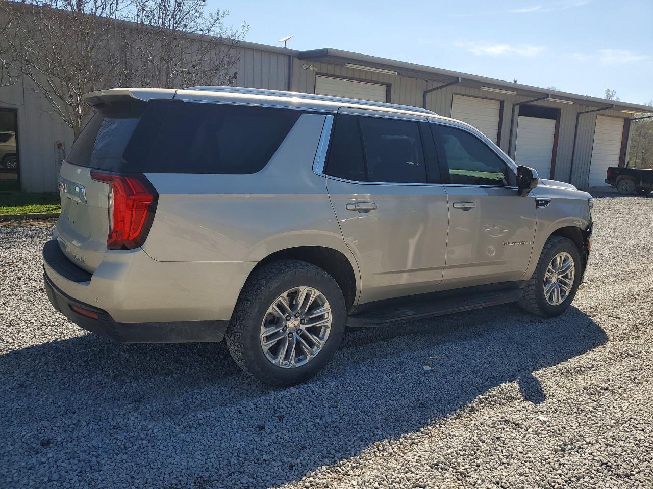 2023 GMC Yukon Sle - Фото 3