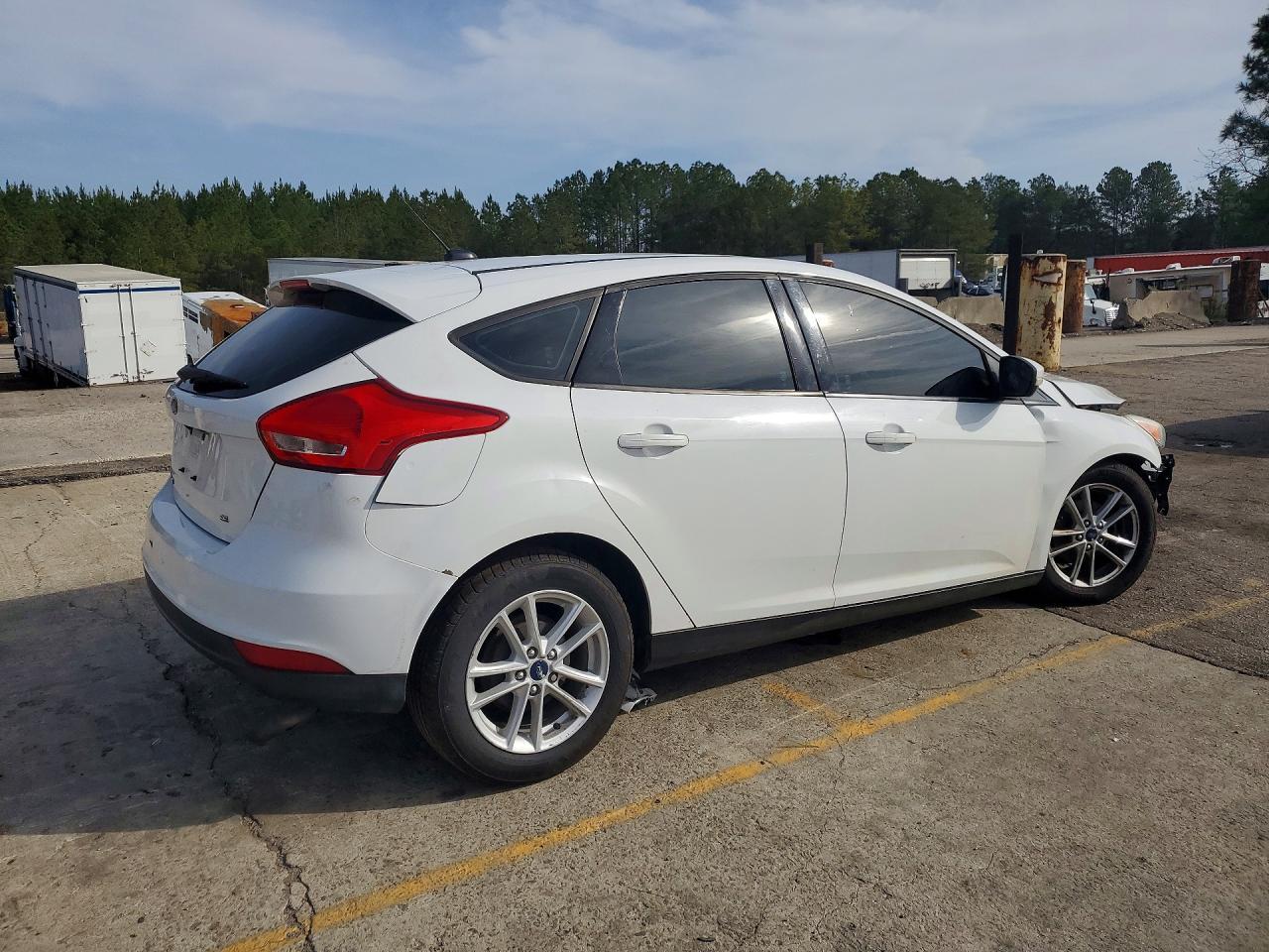 2017 Ford Focus Se - Фото 3