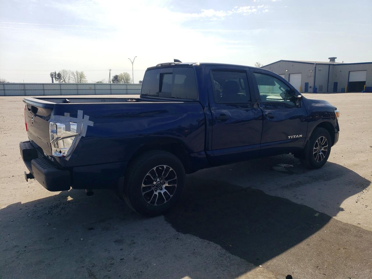 2022 Nissan Titan Sv - Фото 3