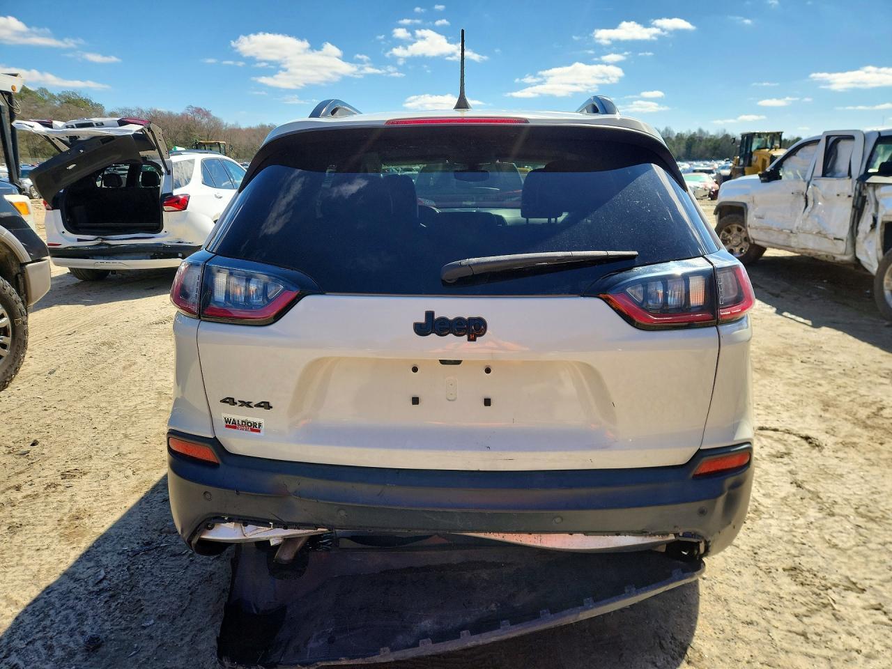 2019 Jeep Cherokee Latitude Plus - Фото 6
