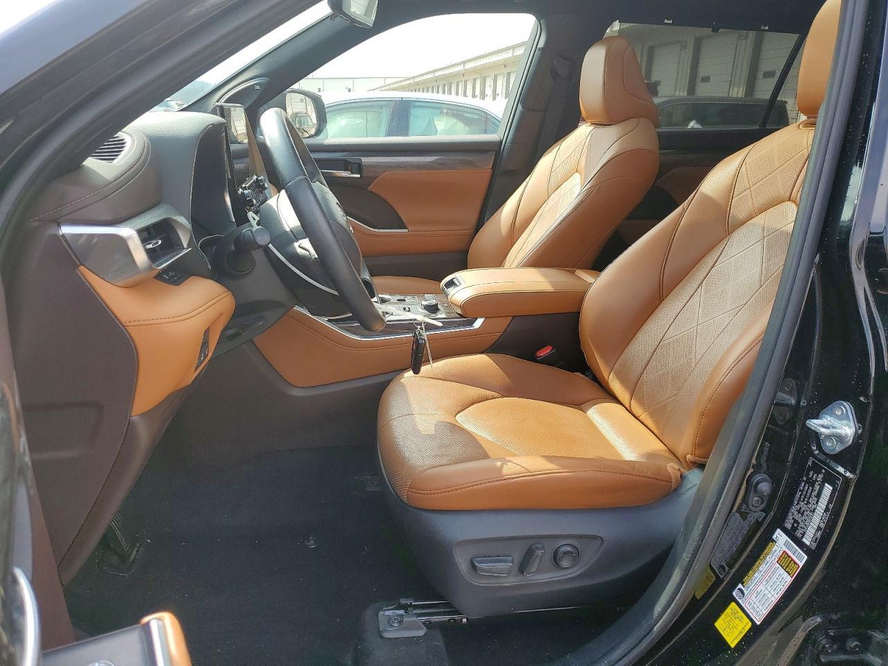 2021 Toyota Highlander Platinum - Фото 7