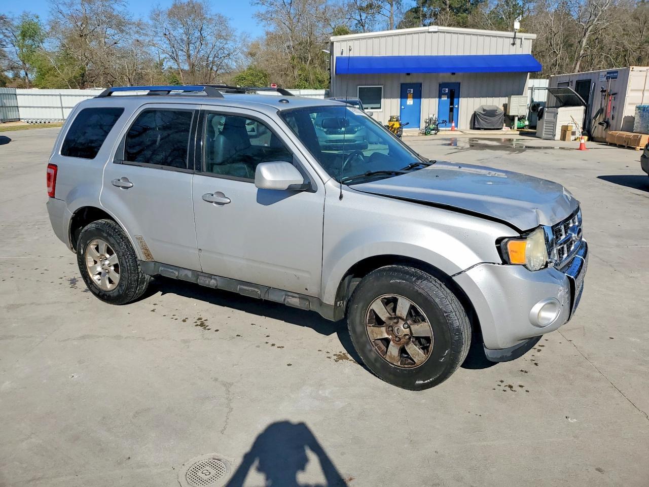 2012 Ford Escape Limited - Image 4