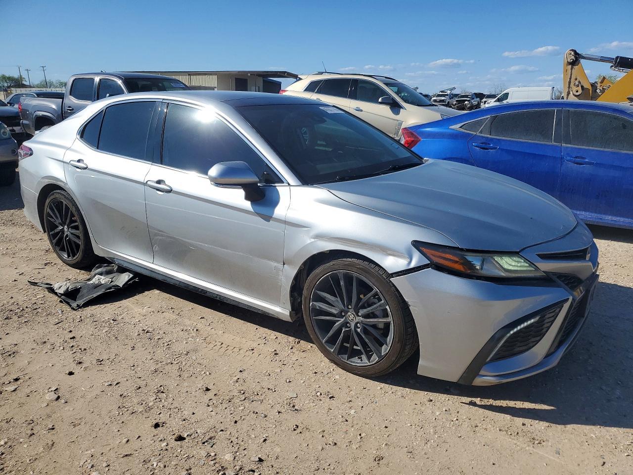 2022 Toyota Camry Xse - Фото 4